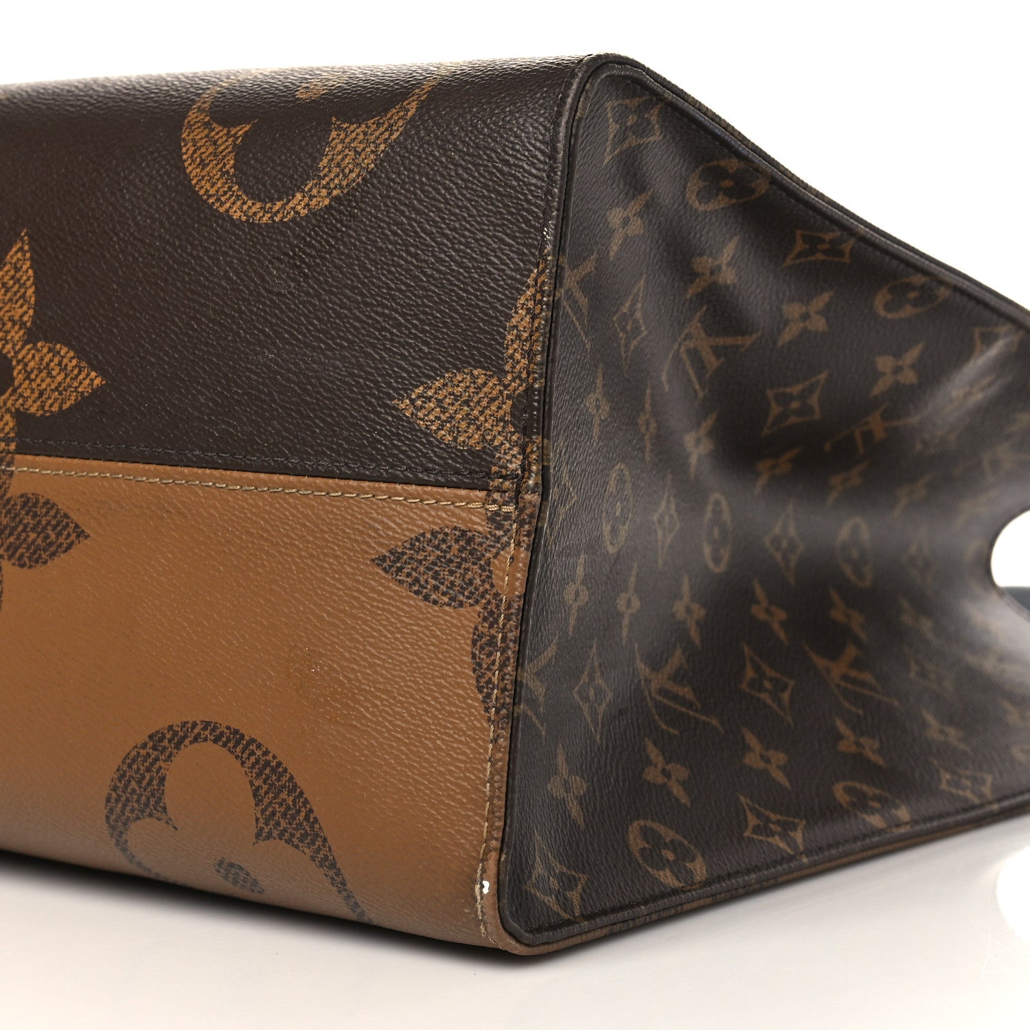 Louis Vuitton Reverse Monogram Giant Onthego GM 8 of 12