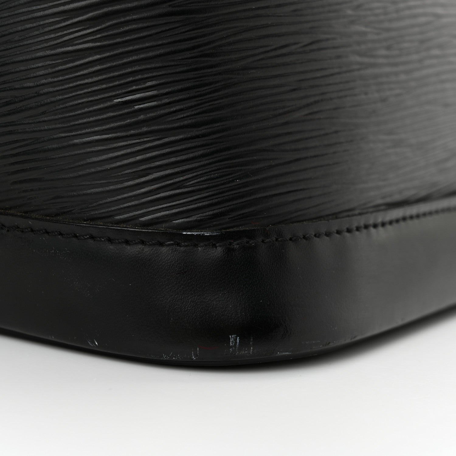 Louis Vuitton Epi Alma PM Black 19 of 20