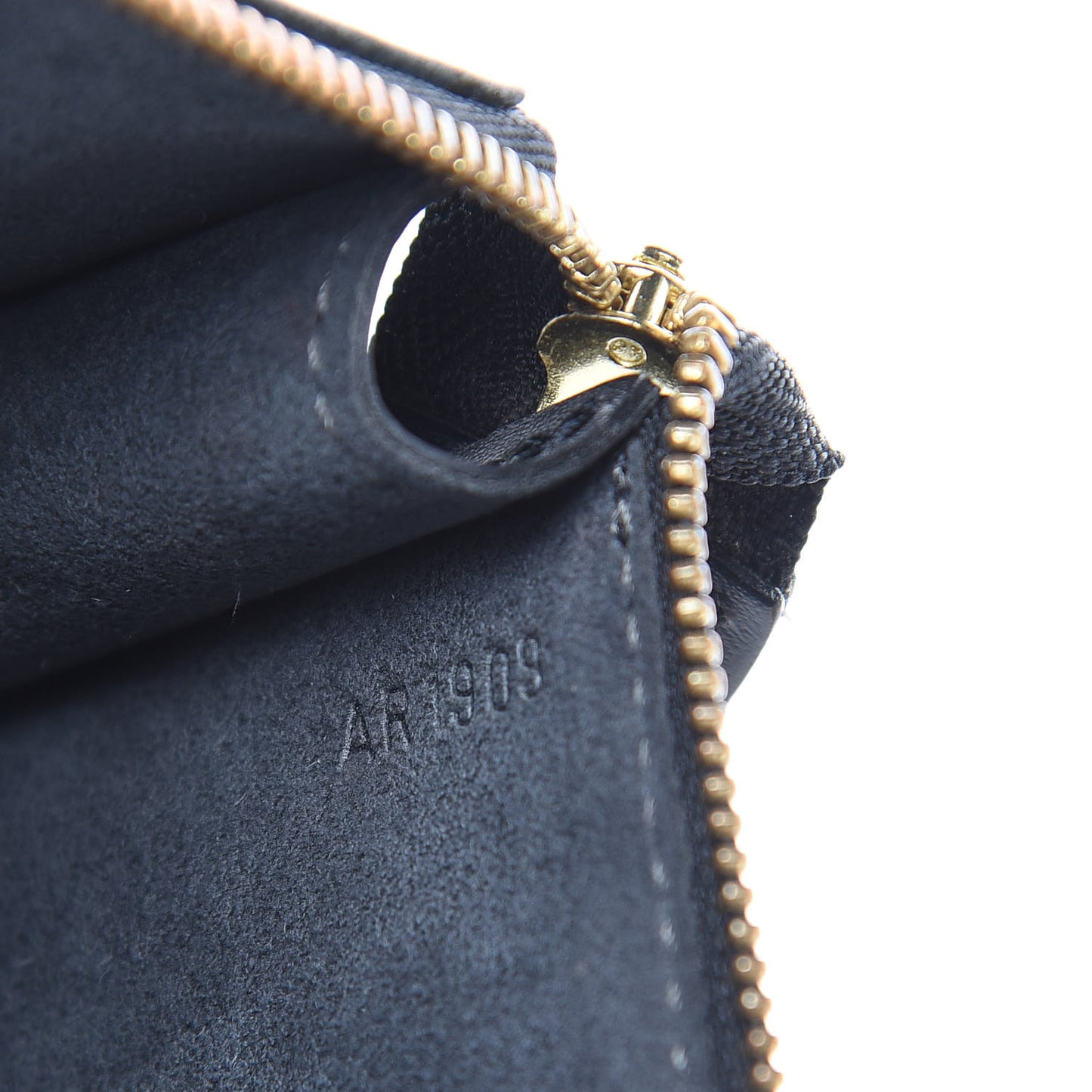 Epi Pochette Accessories 24 Black