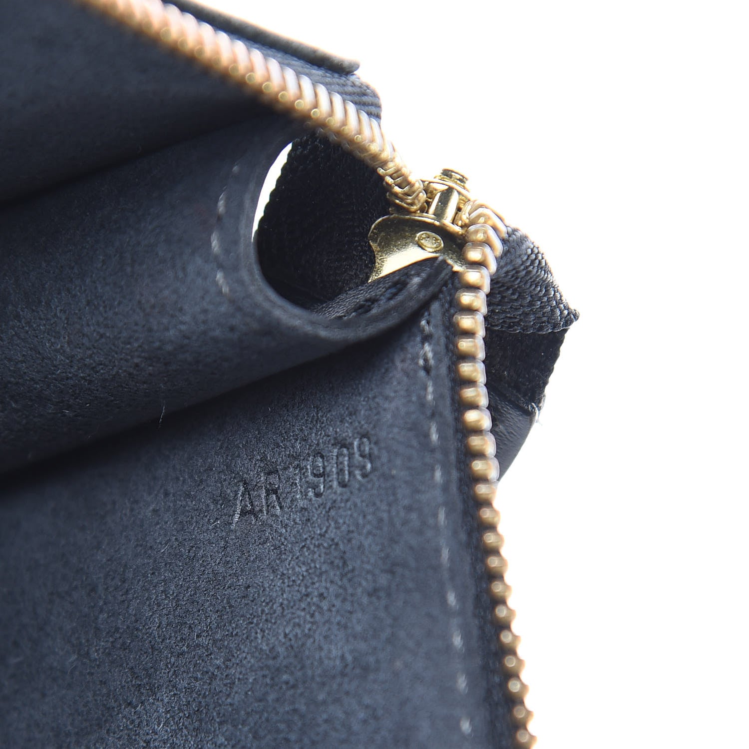 Louis Vuitton Epi Pochette Accessories 24 Black 6 of 9