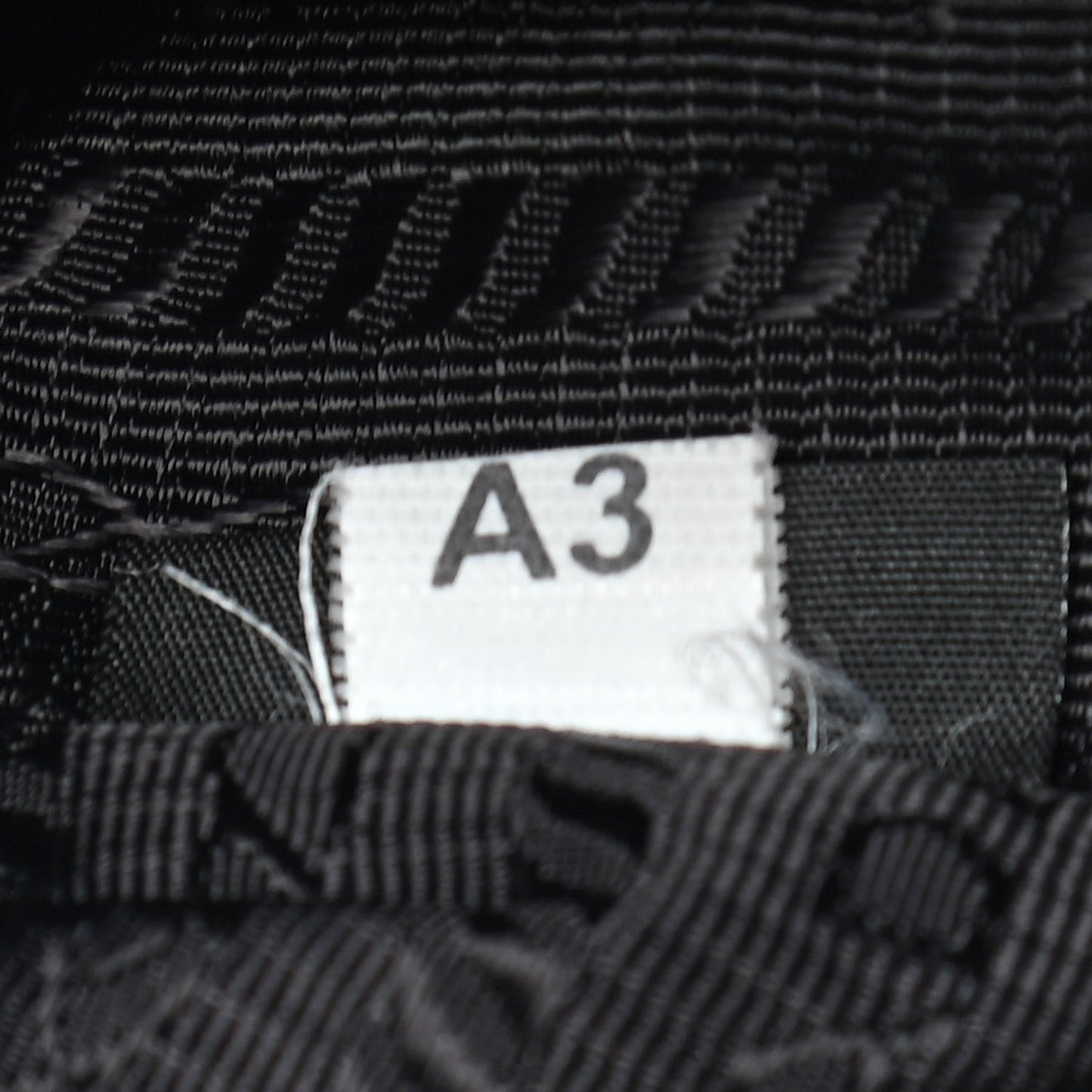 Nylon Re-Edition 2005 Shoulder Bag Black