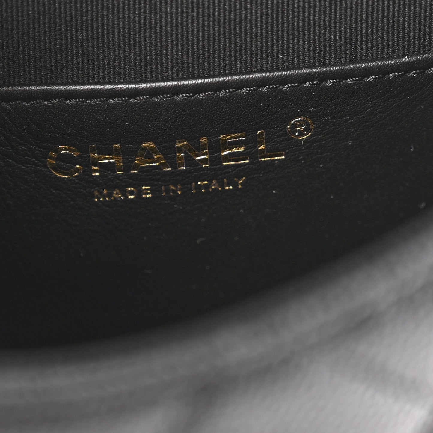 Caviar Quilted Small Messenger Flap Black
