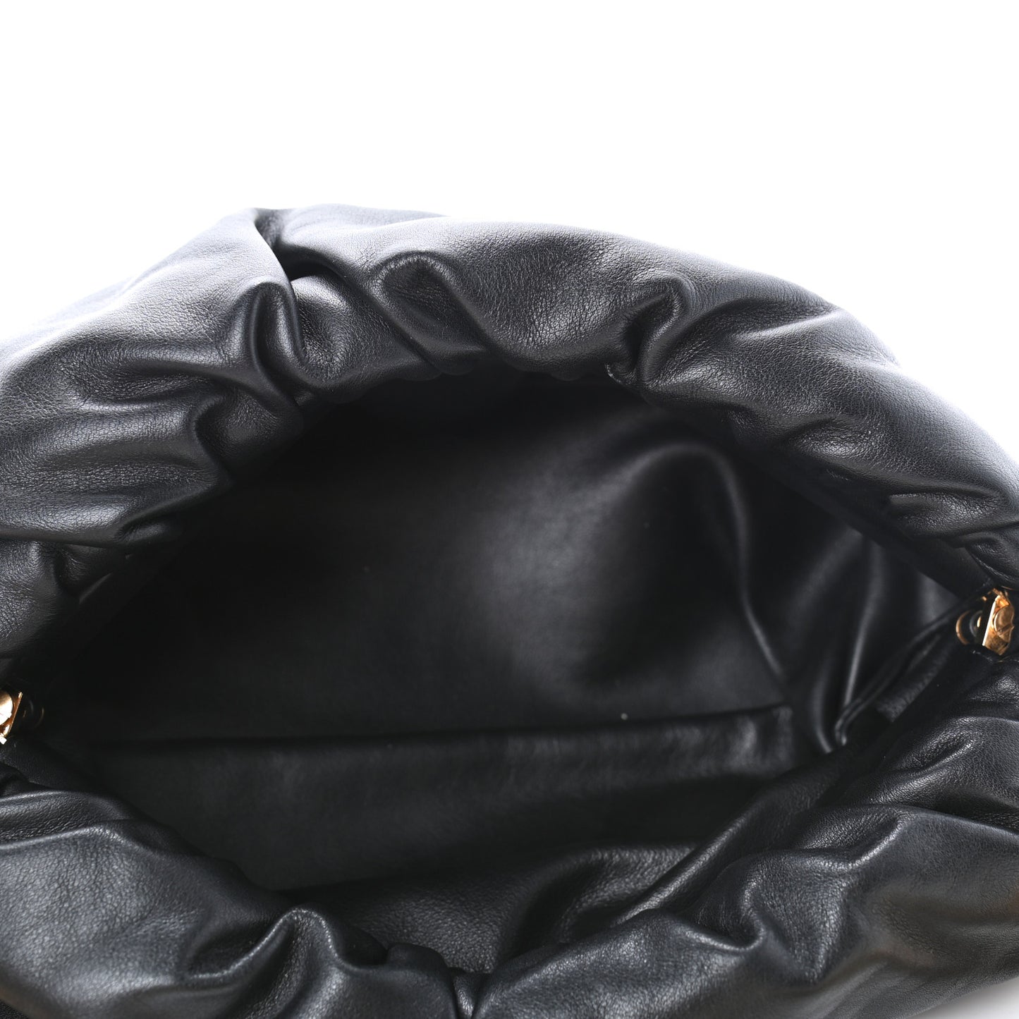 Calfskin The Pouch Chain Black