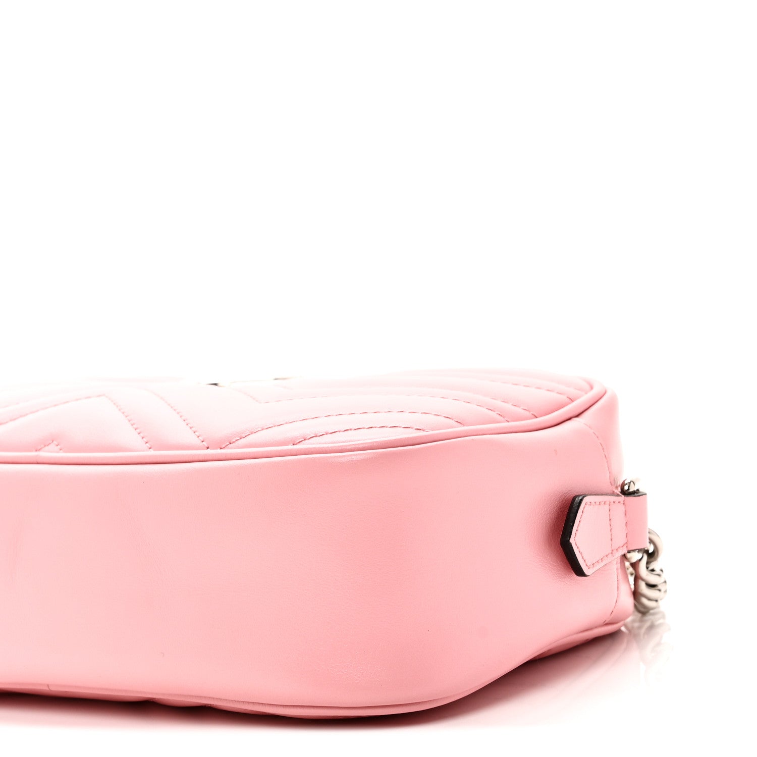 Gucci Calfskin Matelasse Small GG Marmont Chain Shoulder Bag Wild