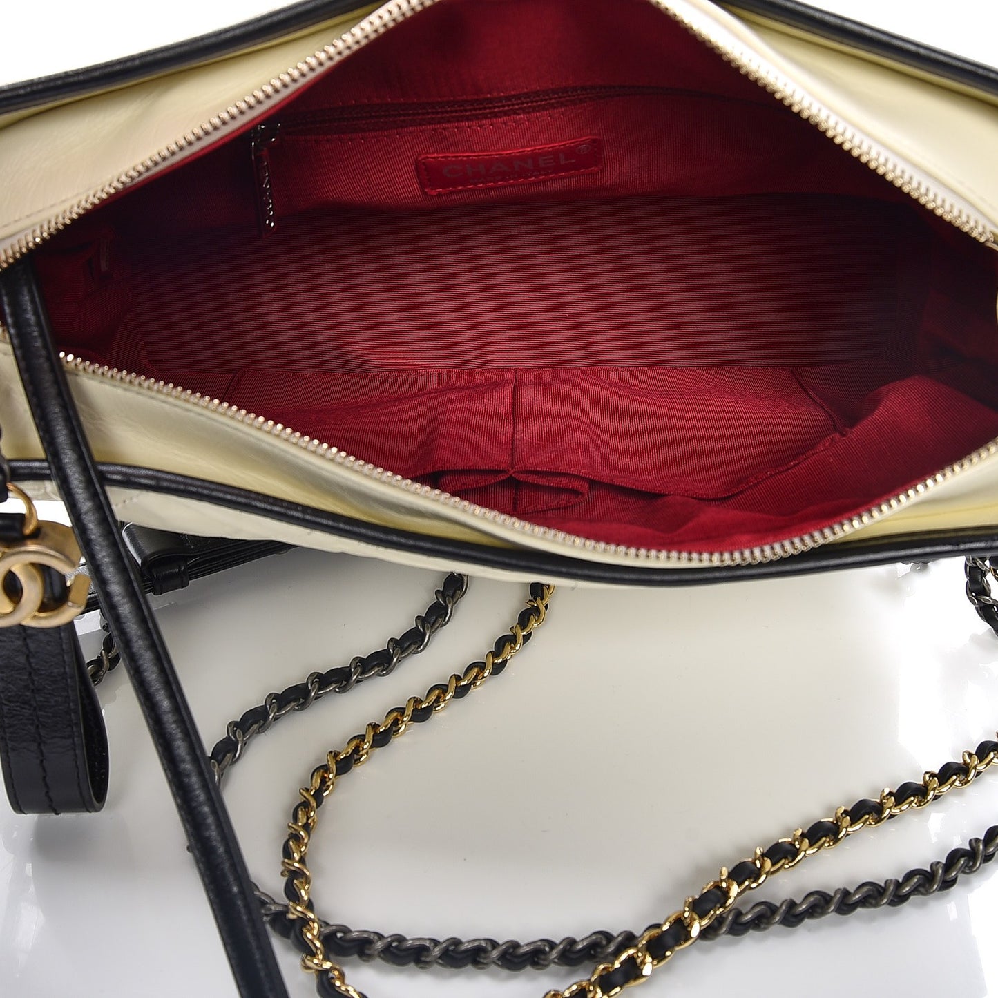 Calfskin Quilted Medium Gabrielle Hobo Black White