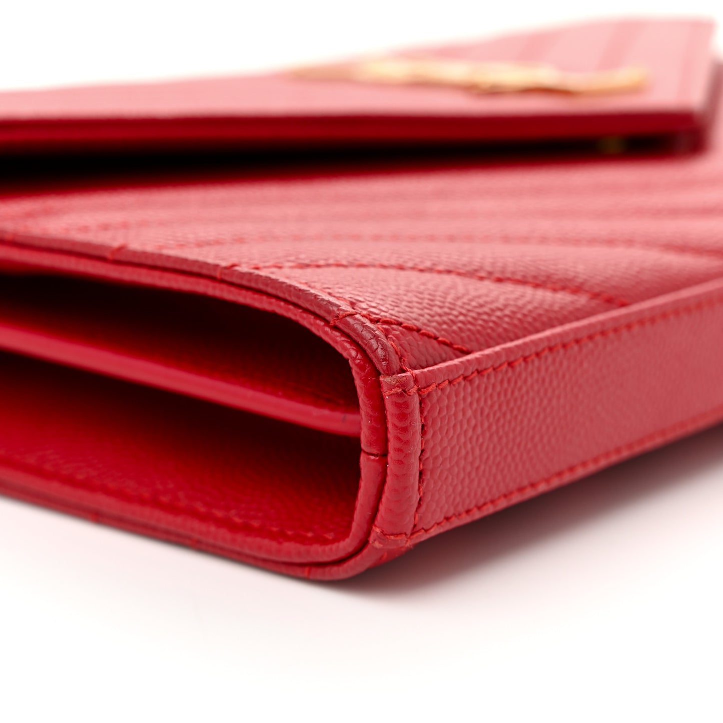 Grain De Poudre Matelasse Chevron Monogram Chain Wallet Red