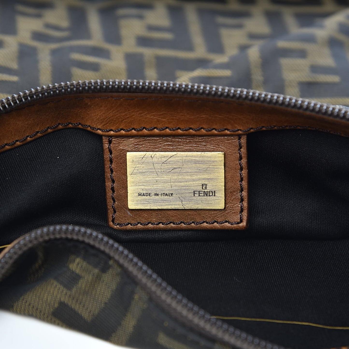 Zucca Shoulder Bag Tobacco