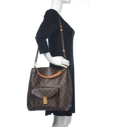 Louis Vuitton Monogram Metis 2 of 14