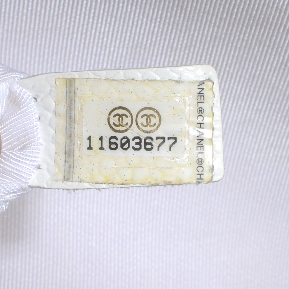 Caviar Grand Shopping Tote GST White