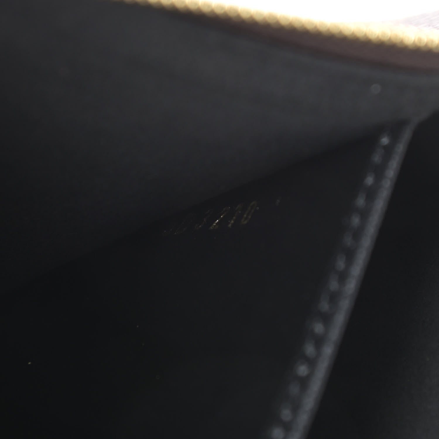 Louis Vuitton Reverse Monogram Giant Double Zip Pochette 9 of 13