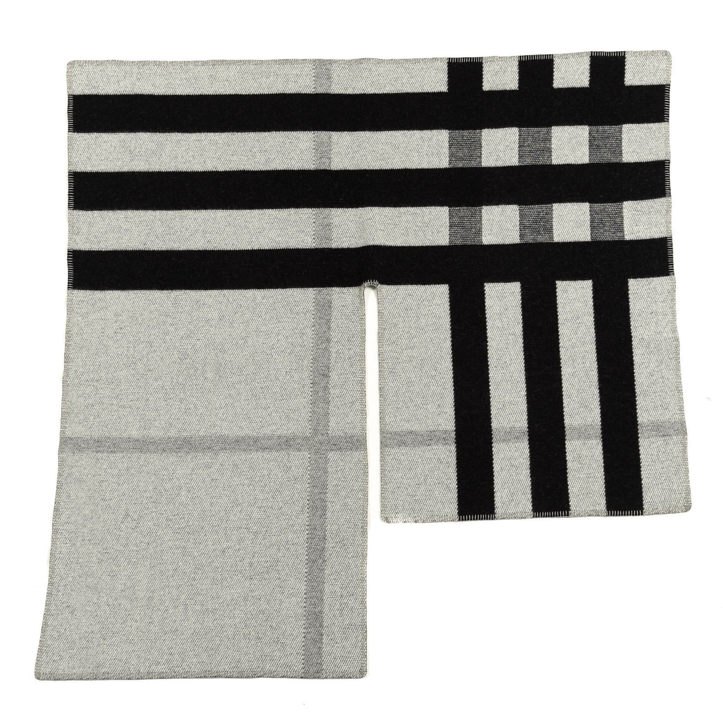 Cashmere Wool Mega Check Cape Scarf Scarf Grey