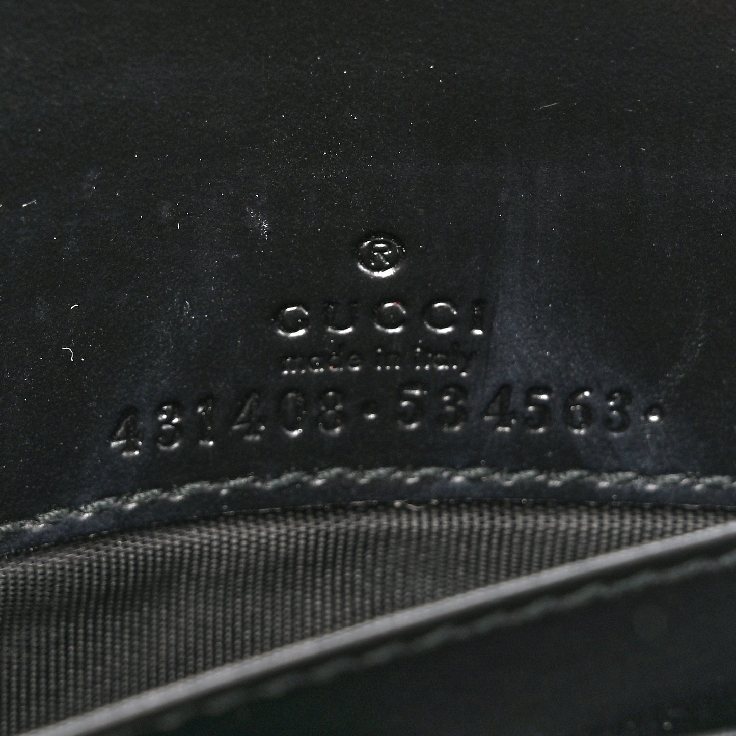 Guccissima Signature Bowy Chain Wallet Black