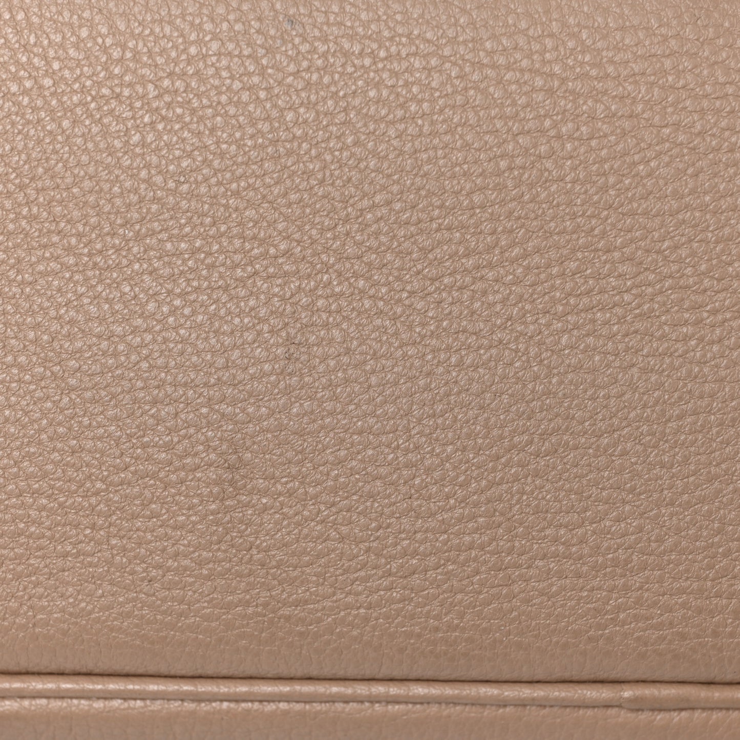 Vitello Daino Medium Double Zip Shoulder Bag Cammeo
