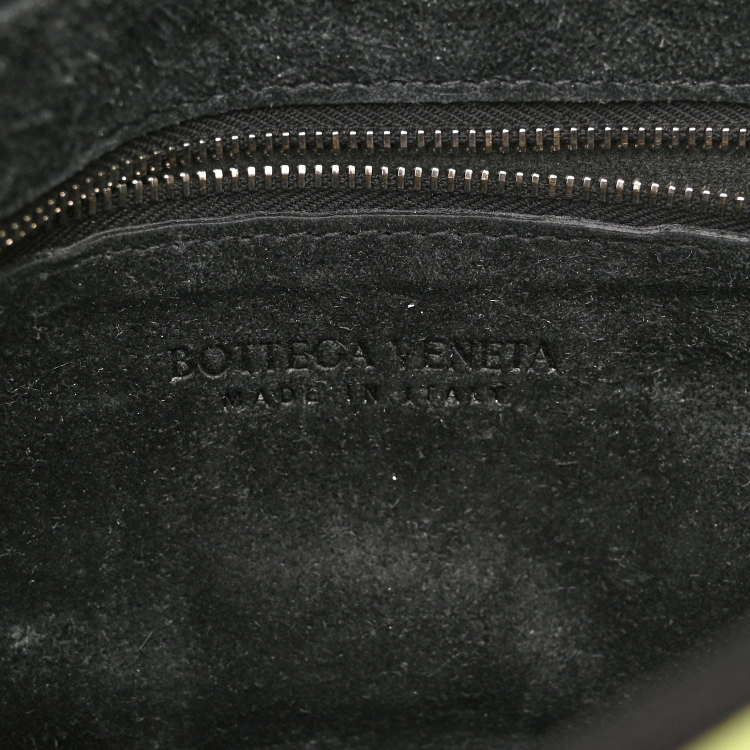 Bottega Veneta Metallic Crushed Calfskin Maxi Intrecciato Cassette Crossbody Bag Chlorophyll 6 of 9