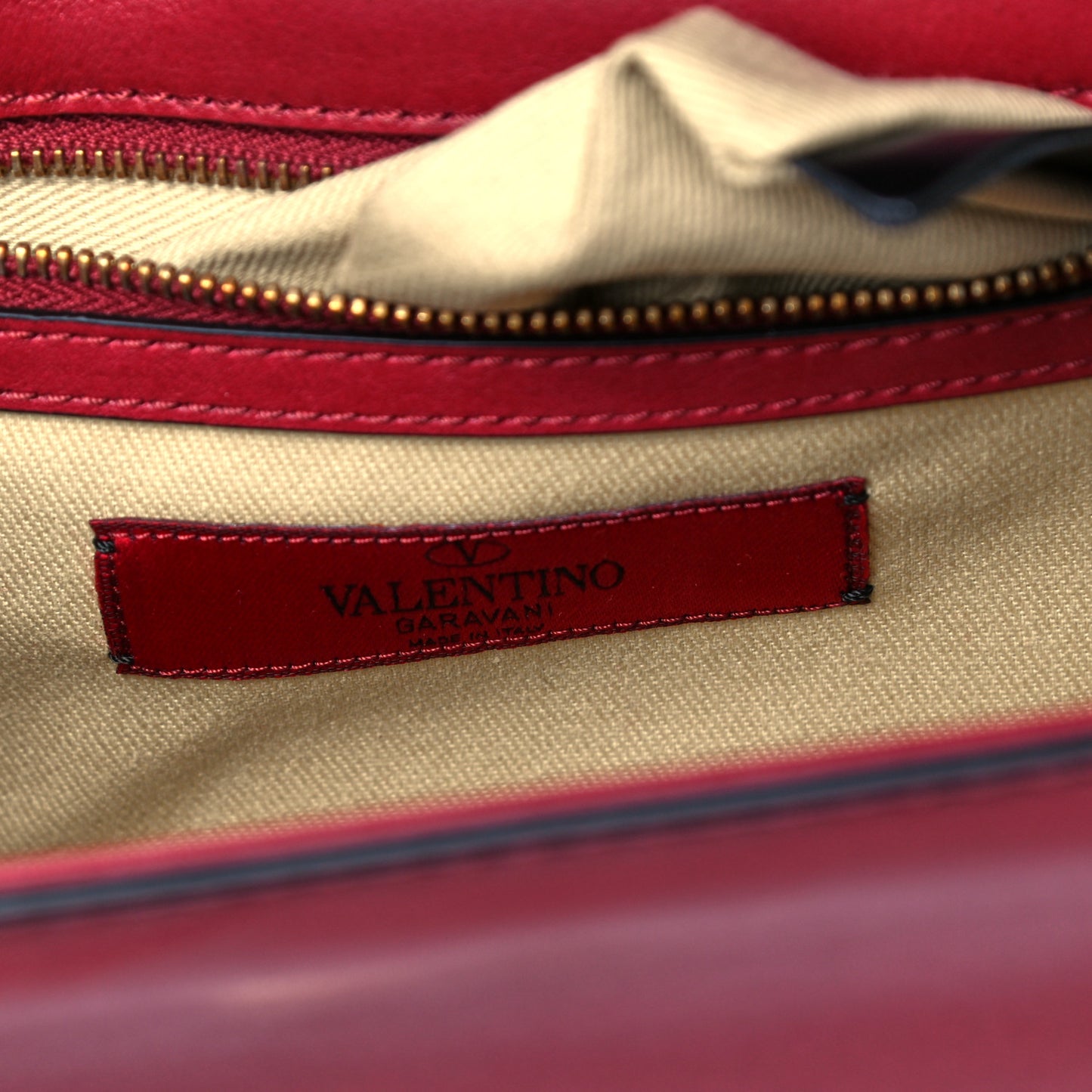 Vitello Small Glam Lock Rockstud Flap Scarlet