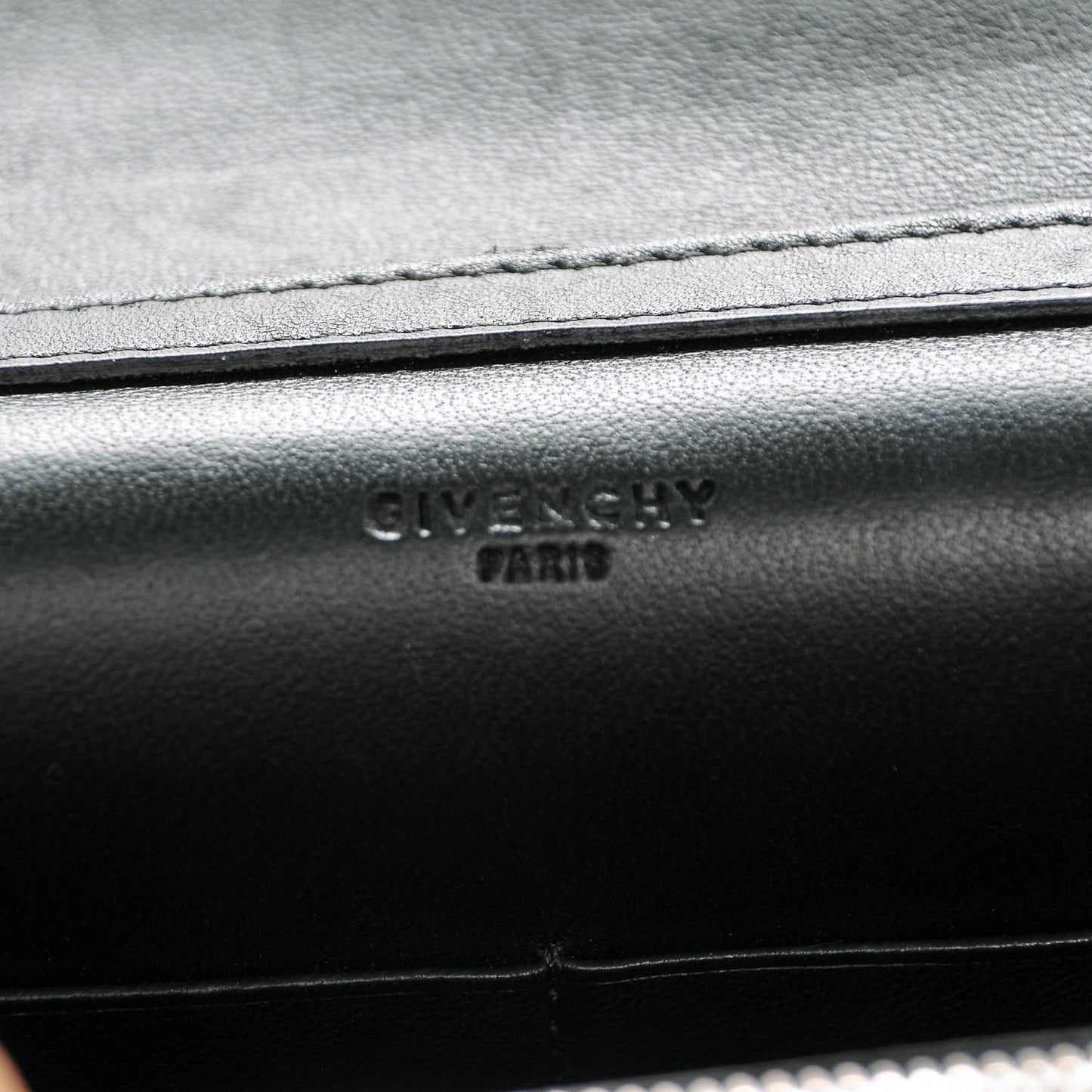 Calfskin Star Pandora Chain Wallet Black