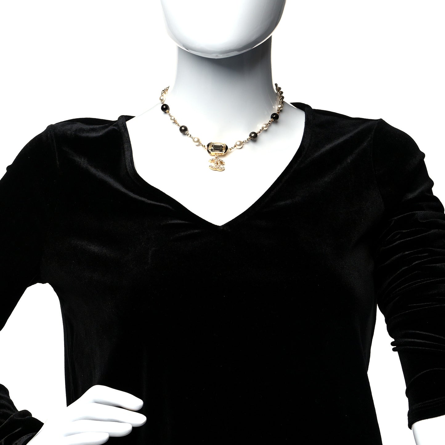 Graduated Pearl Crystal CC Short Necklace Gold Black Grey