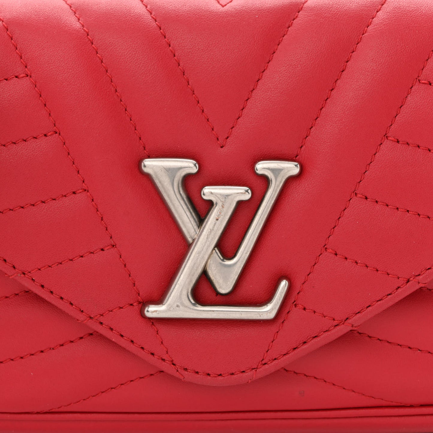 Calfskin New Wave Chain Pochette Scarlet