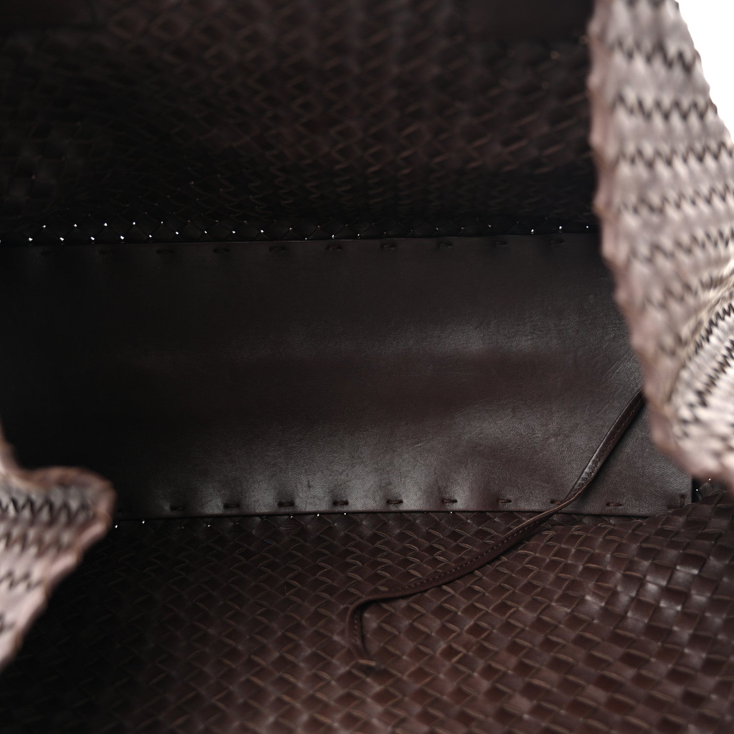 Bottega Veneta Nappa Intrecciato Medium Cabat Ebano 6 of 14