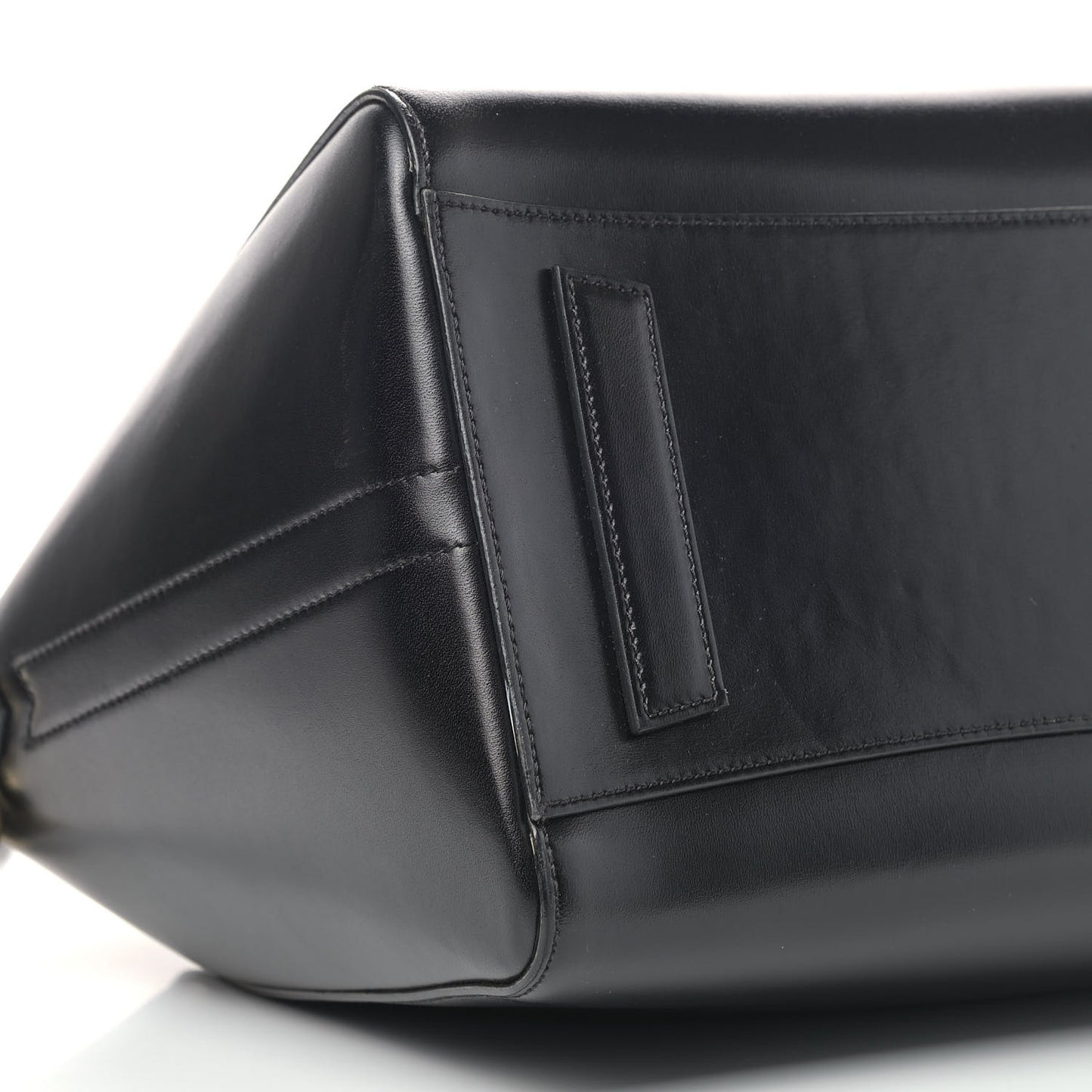 Shiny Lord Calfskin Medium Antigona Black