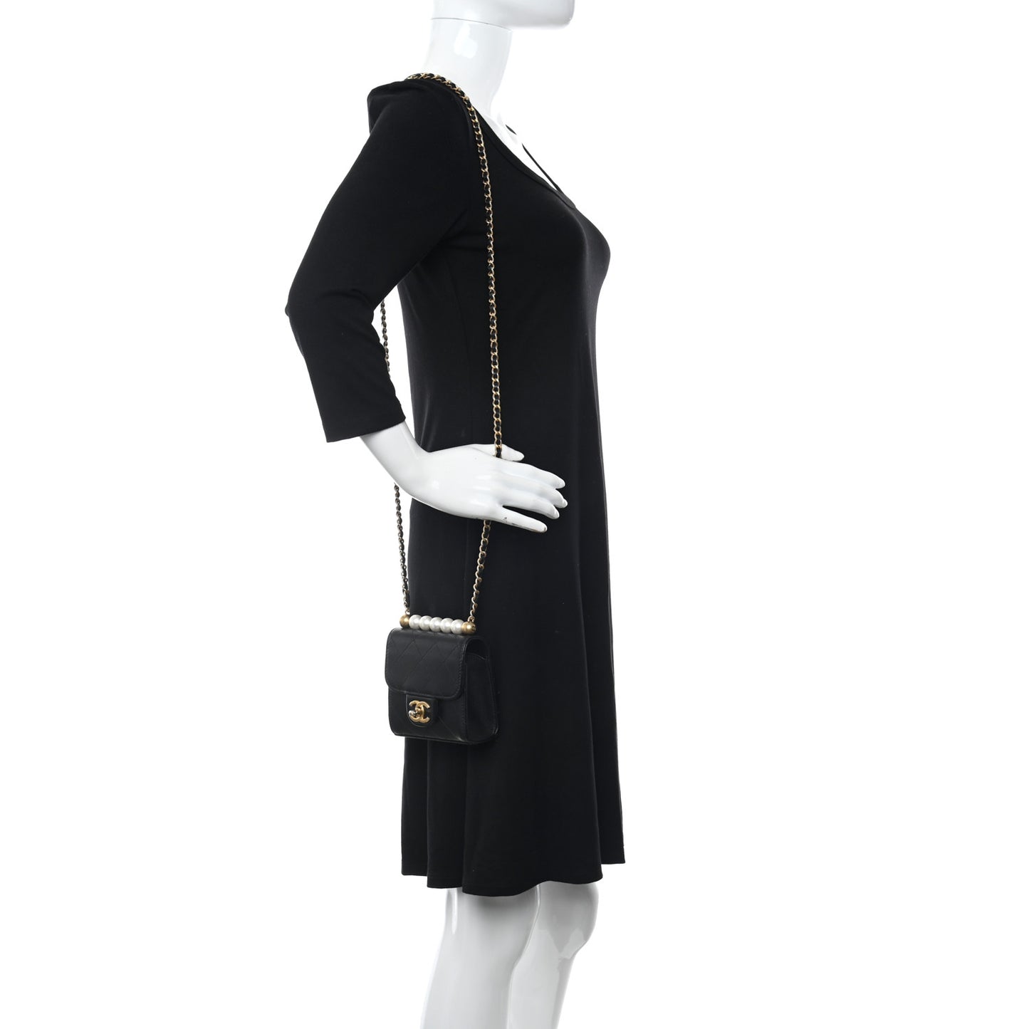 Goatskin Chic Pearls Clutch On Chain Black
