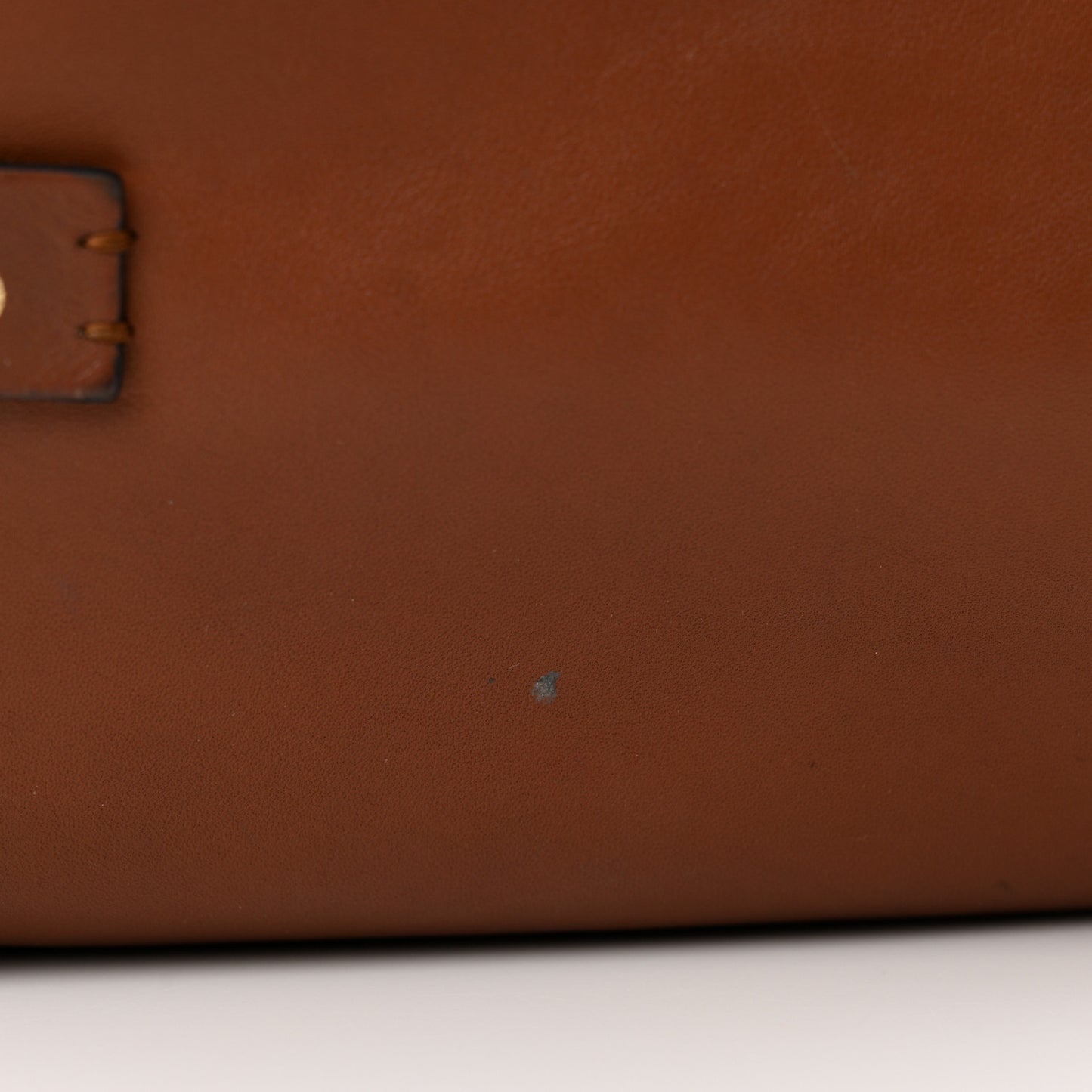 Calfskin Rockstud Hobo Selleria