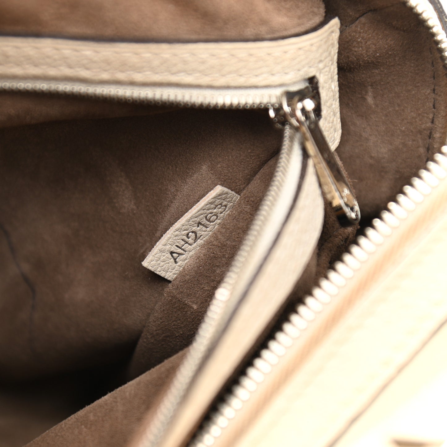 Veau Cachemire SC Bag PM Vanille