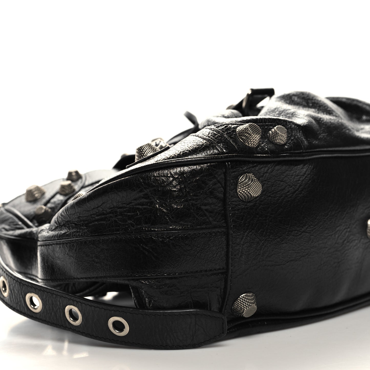 Agneau Arena Medium Le Cagole Shoulder Bag Black