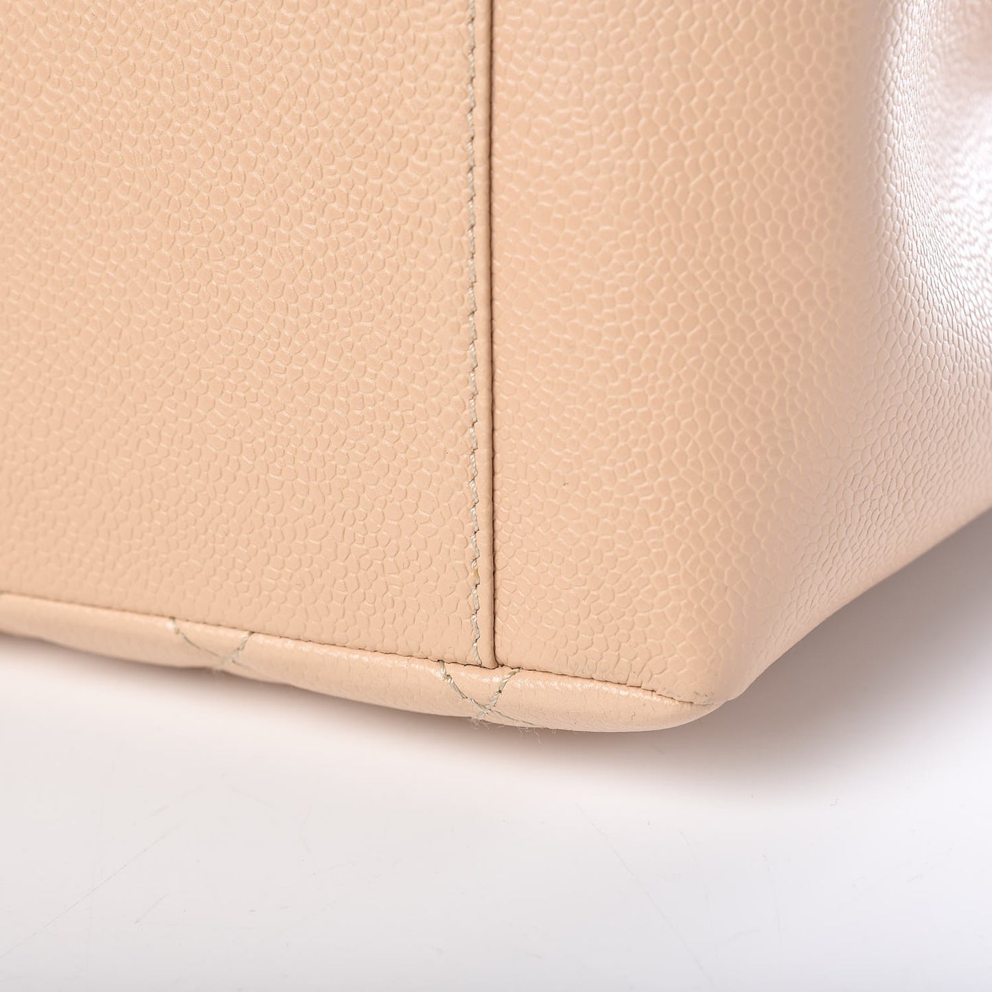 Caviar Quilted Grand Shopping Tote GST Beige Clair