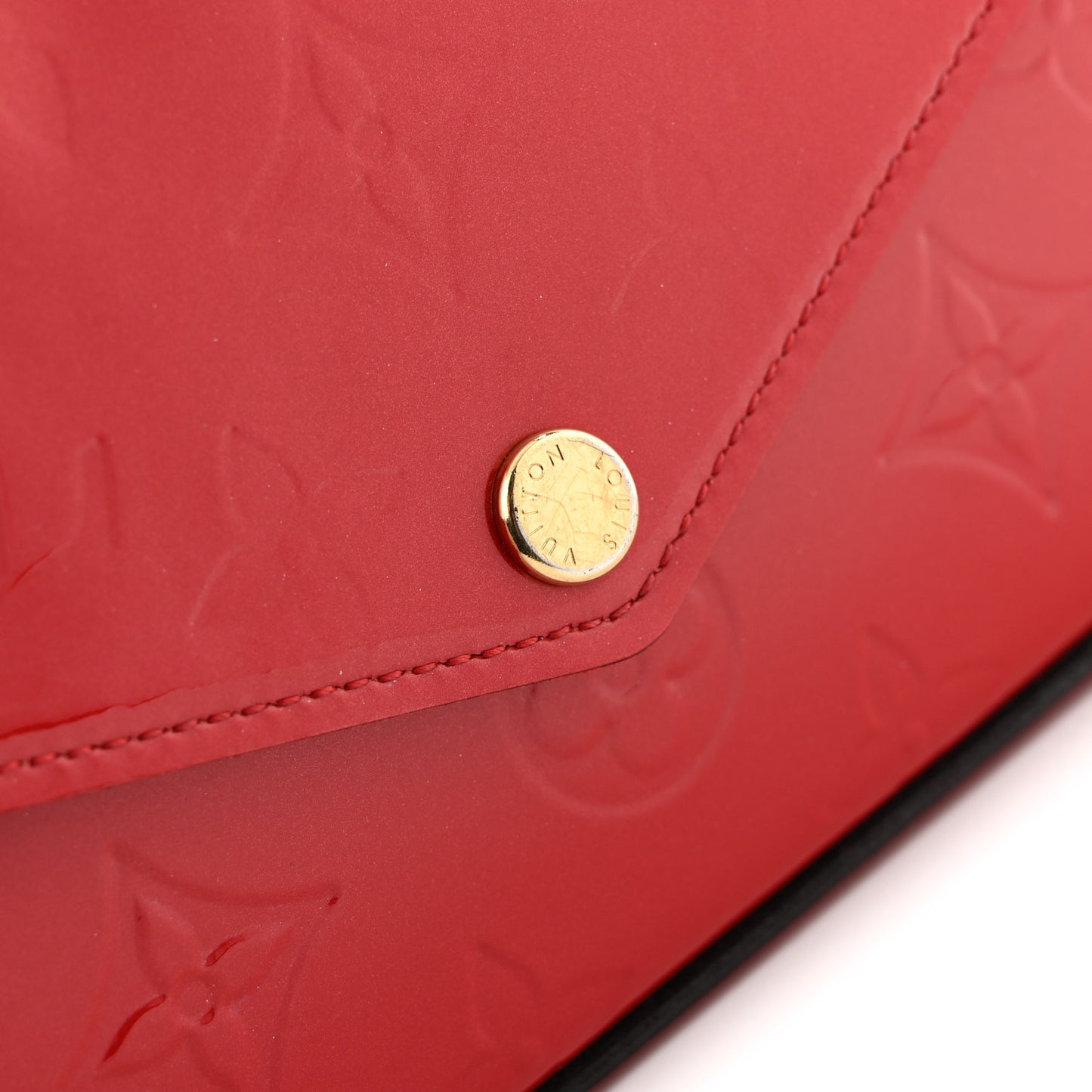 Vernis Felicie Pochette Chain Wallet Cherry