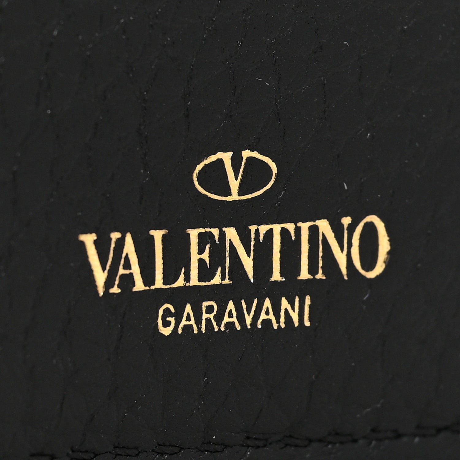 Valentino Garavani Pebbled Calfskin Rockstud Card Holder Black 6 of 6
