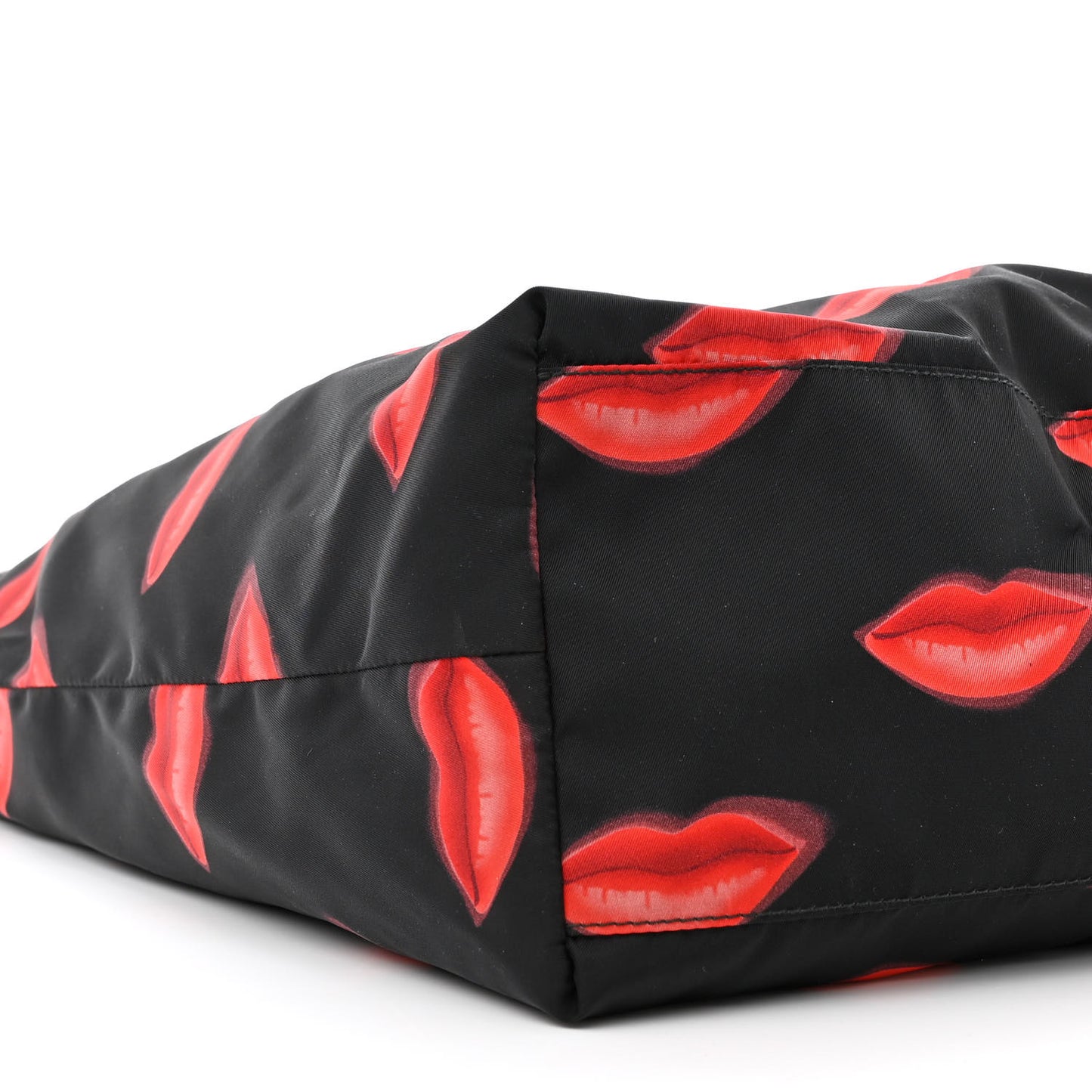 Tessuto Nylon Lips Tote Black