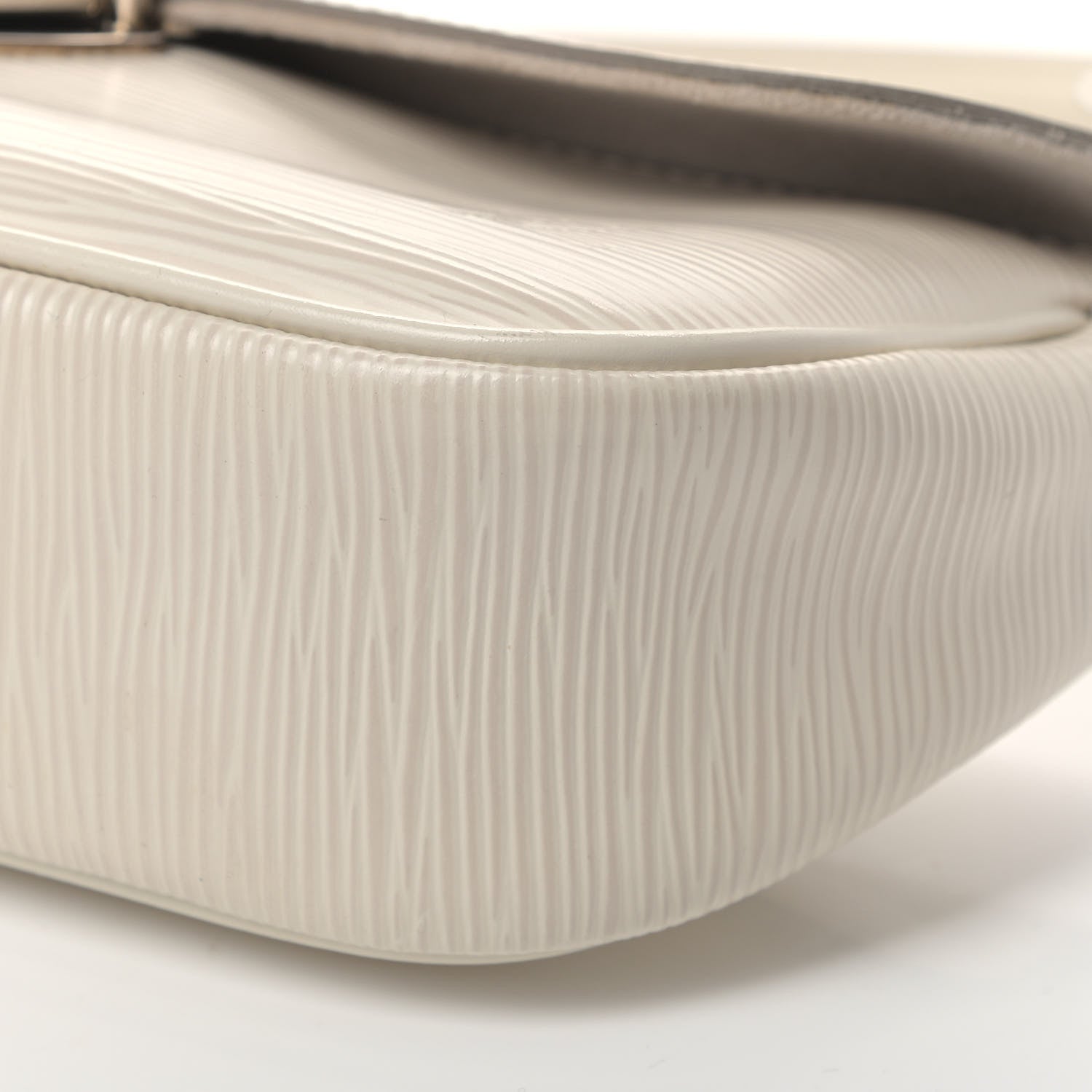 Louis Vuitton Epi Montaigne Clutch Ivory 9 of 15