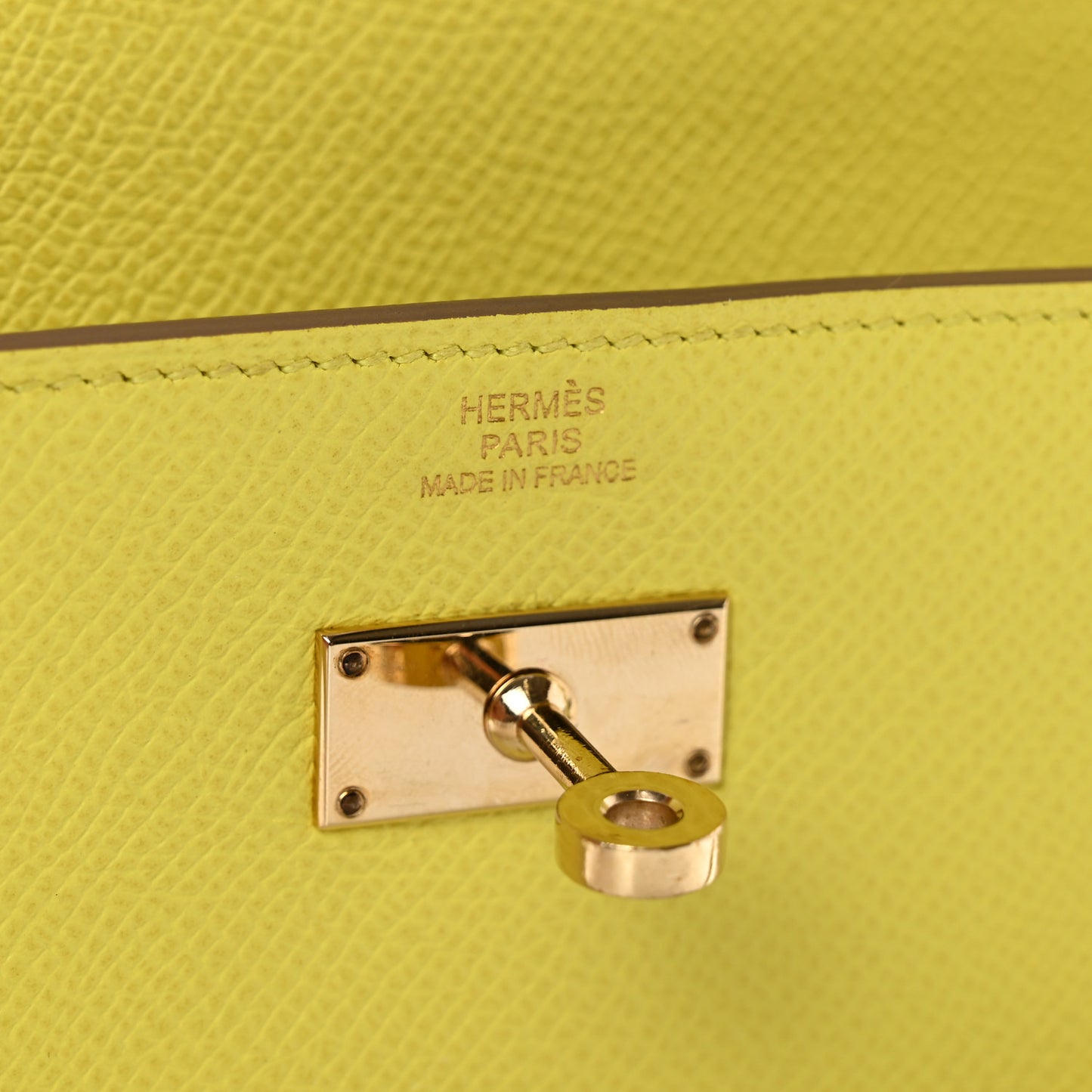 Epsom Kelly Longue Wallet Soufre