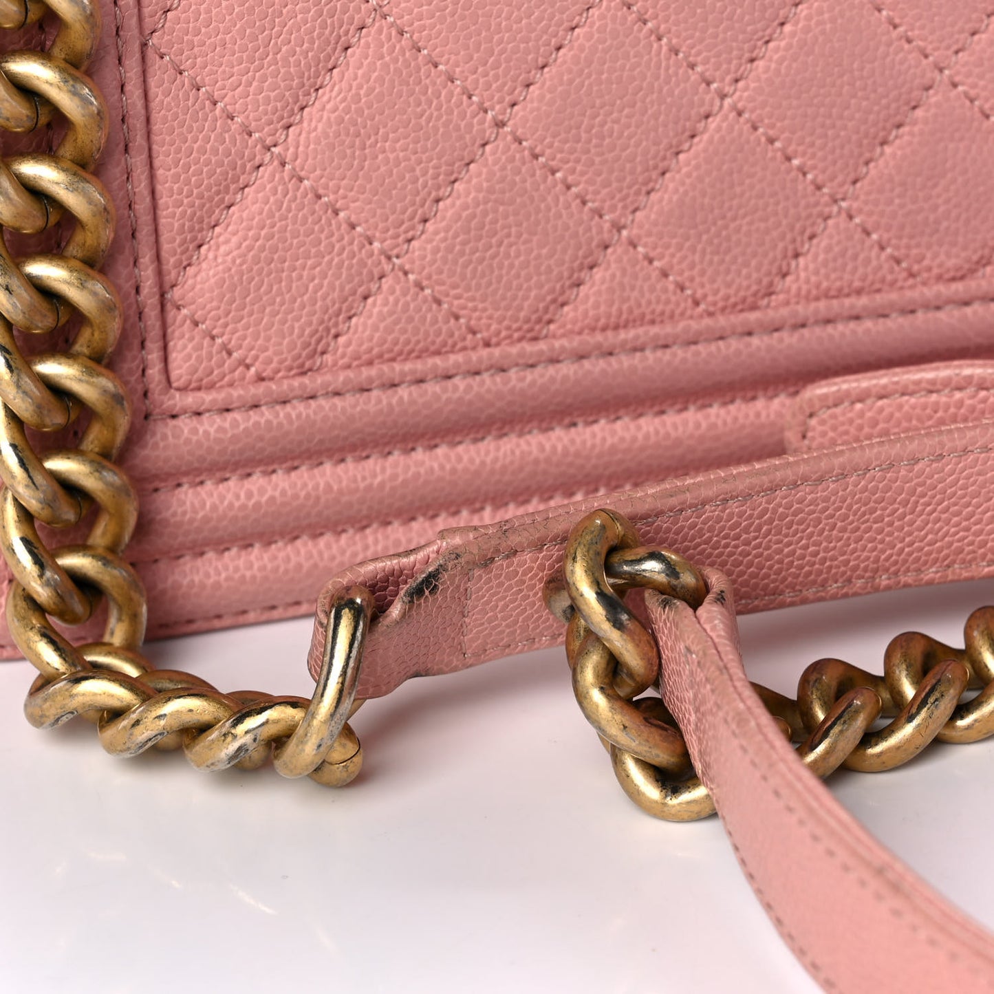 Caviar Quilted Medium Boy Flap Pink