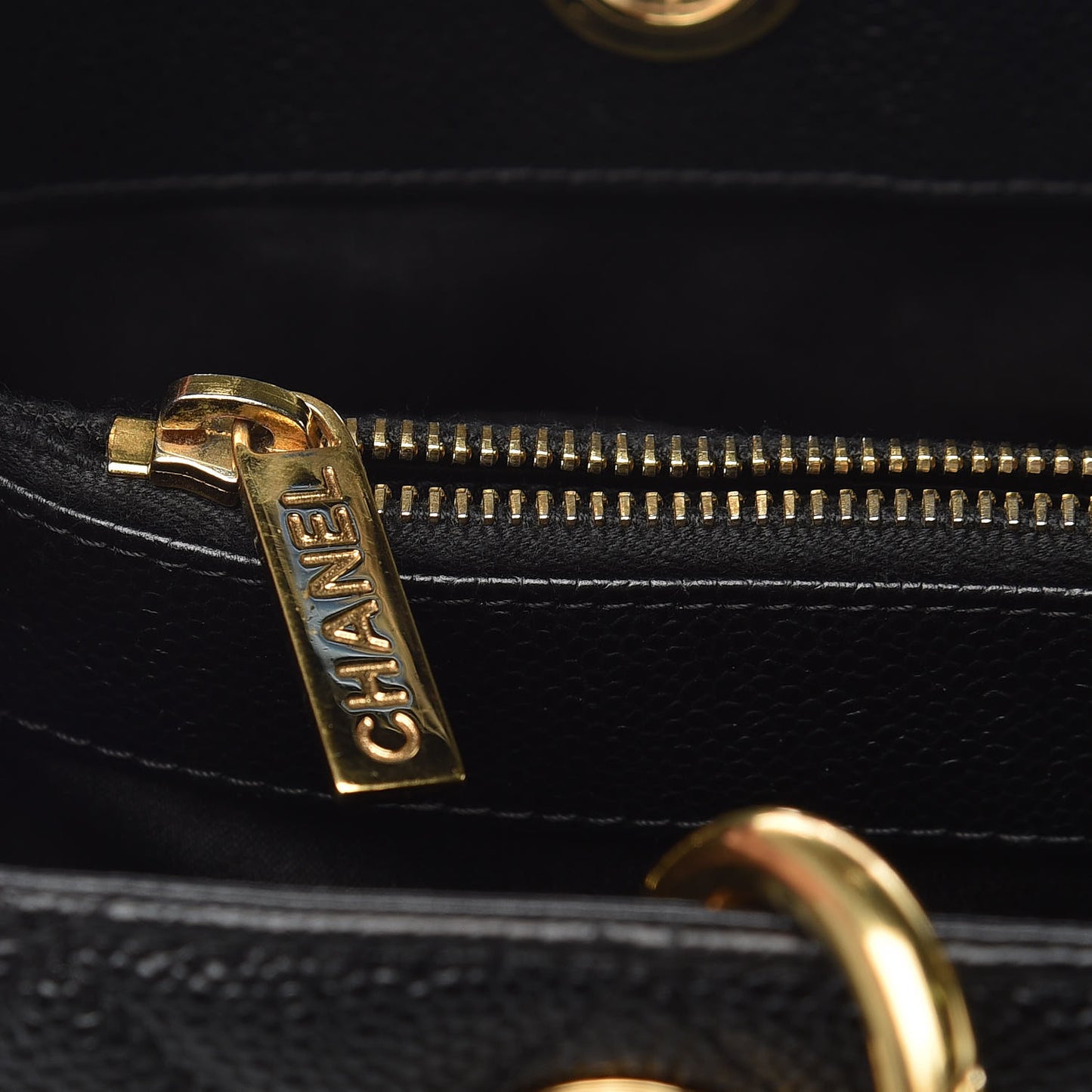 Caviar Quilted Grand Shopping Tote GST Black
