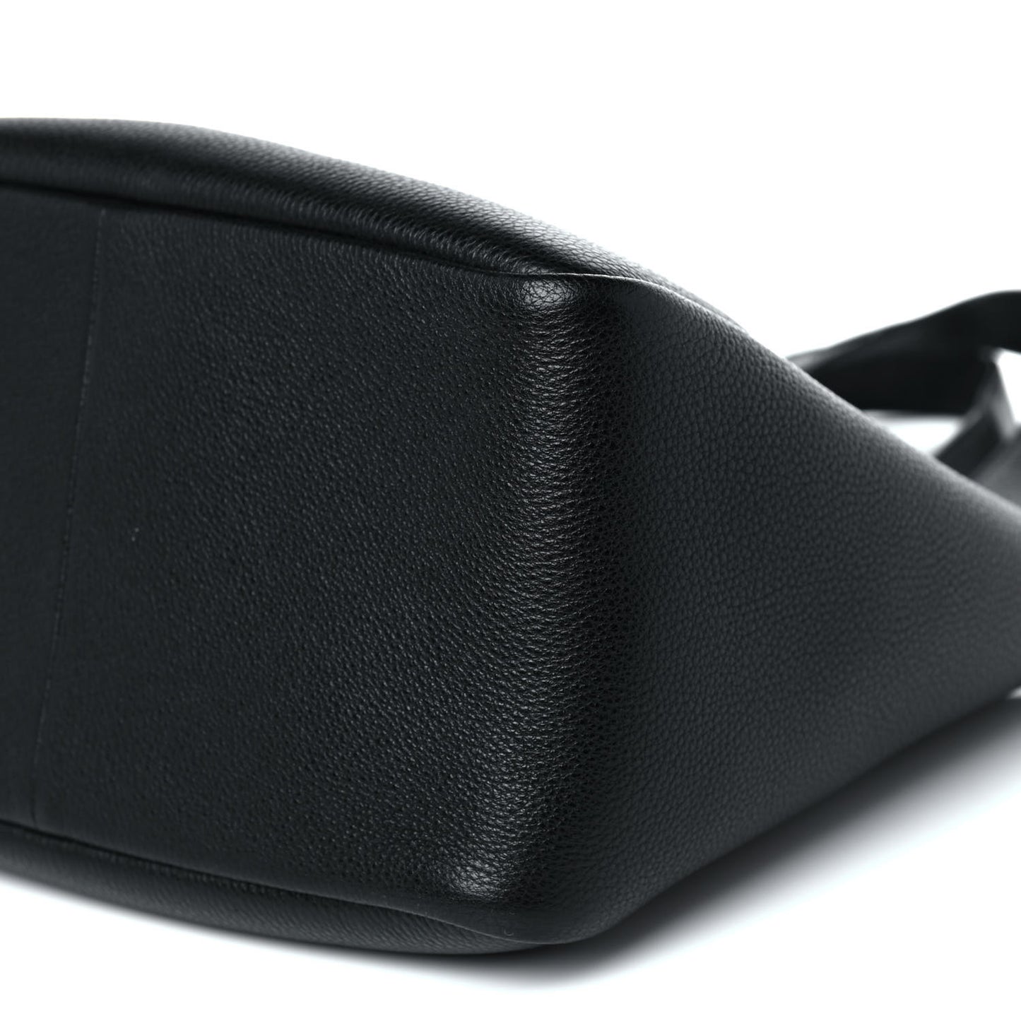 Vitello Daino Soft Medium Dynamique Tote Black