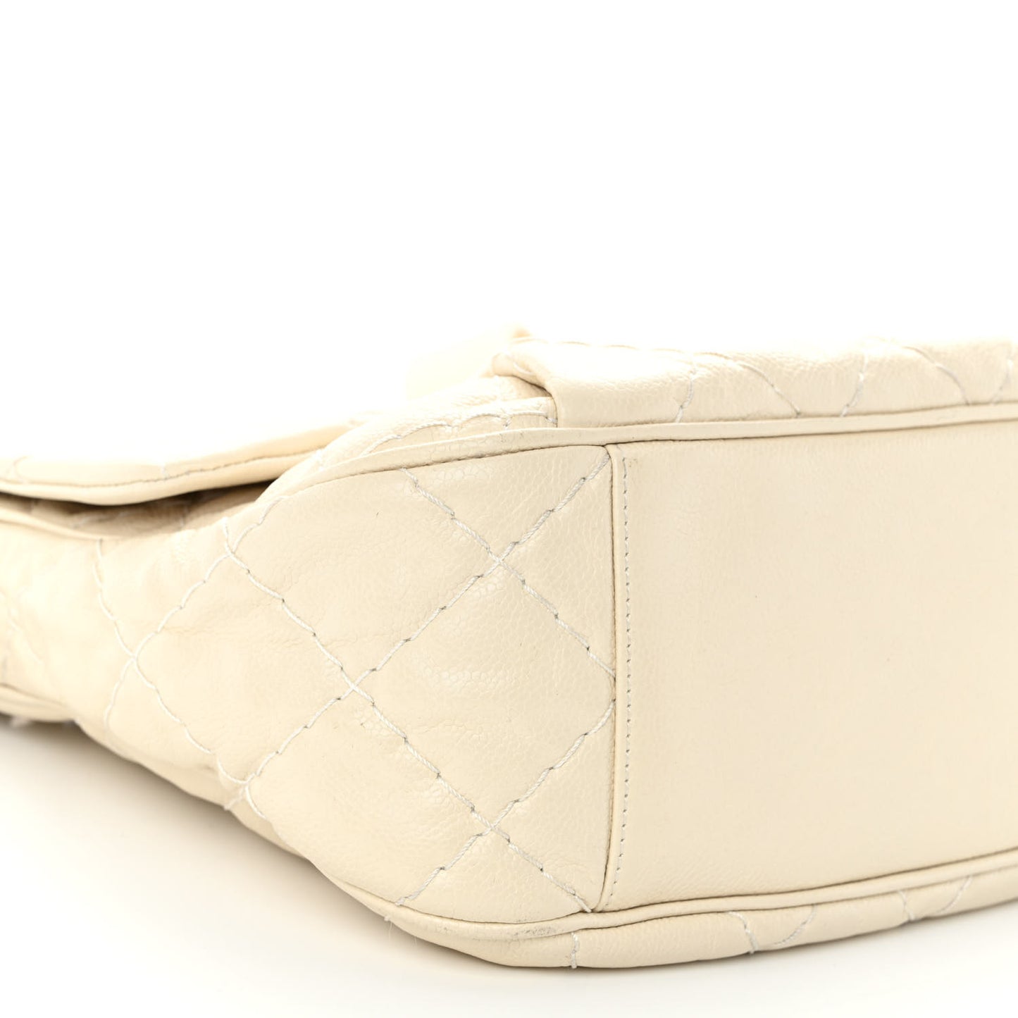 Crumpled Grained Calfskin Medium Coco Pleats Messenger Flap Dark White