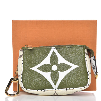 Louis Vuitton Monogram Giant Micro Pochette Accessories Kaki White 8 of 8