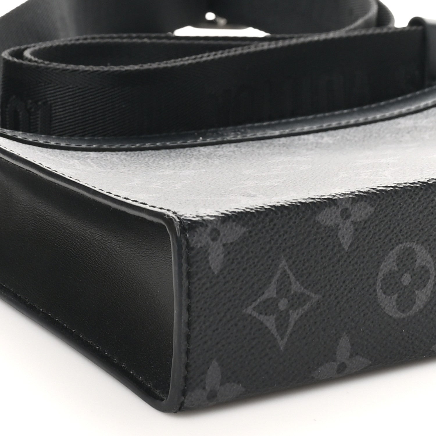 Louis Vuitton Reverse Monogram Eclipse Gaston Wearable Wallet 8 of 10