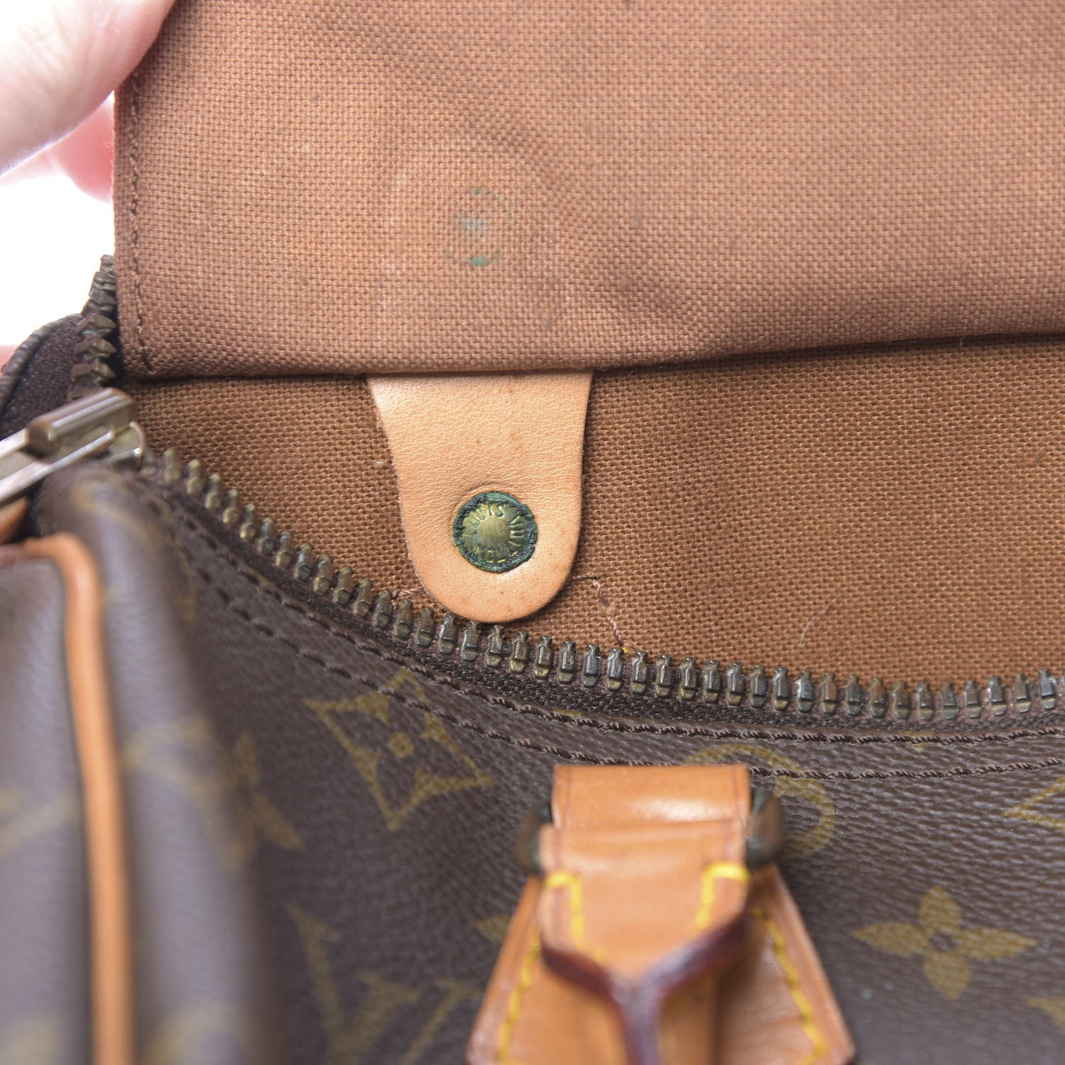Louis Vuitton Monogram Speedy 25 10 of 14