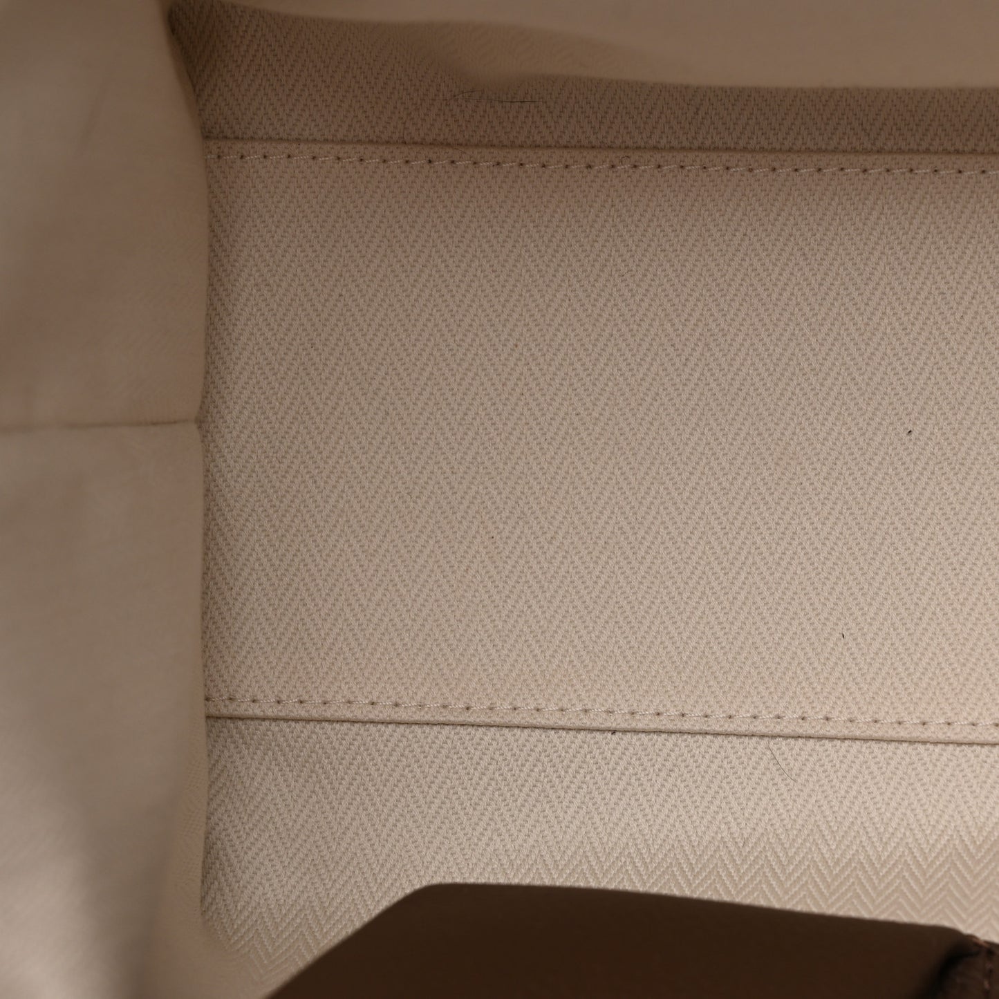 Matte Grained Calfskin Marlo 14 Dark Olive