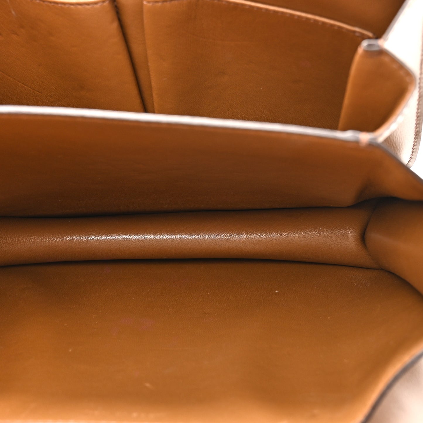 Smooth Calfskin Medium Classic Box Flap Bag Light Camel