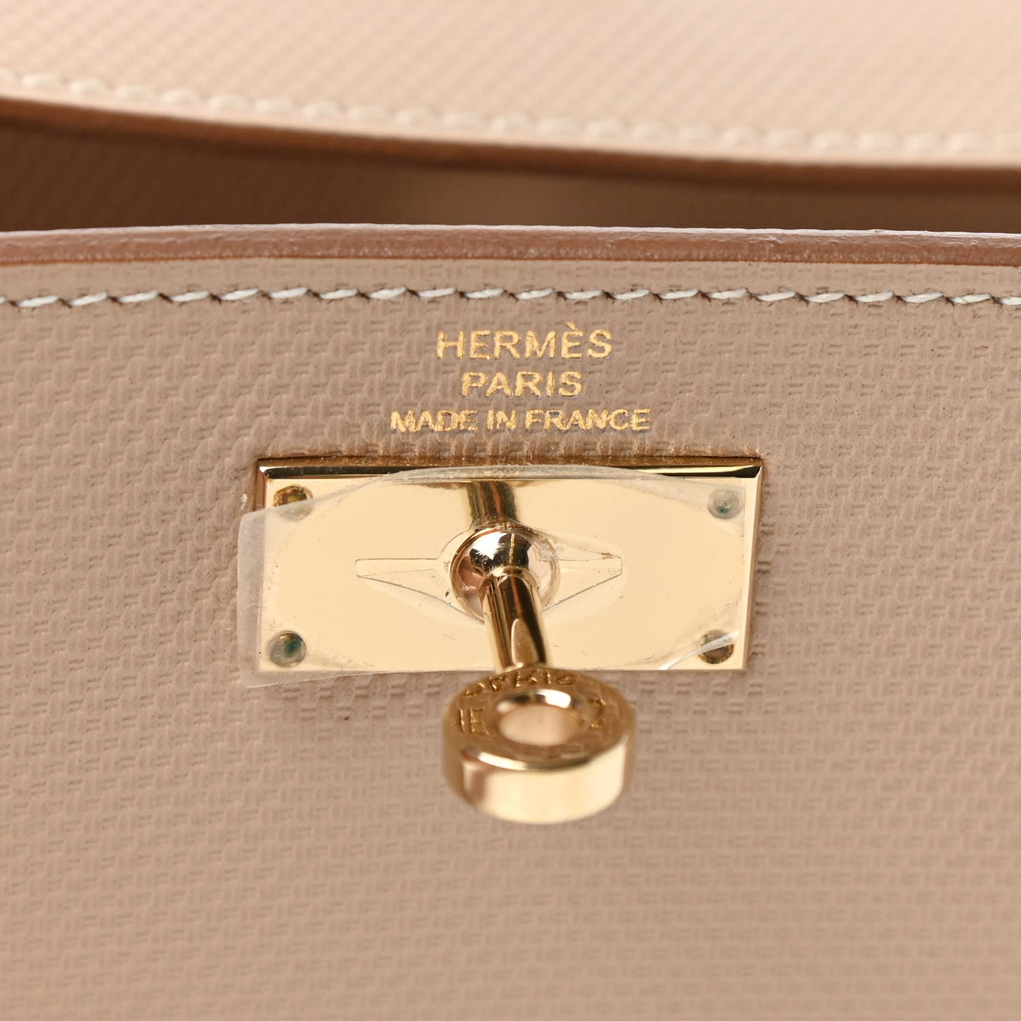 Grain d'H Kelly Longue Wallet Argile