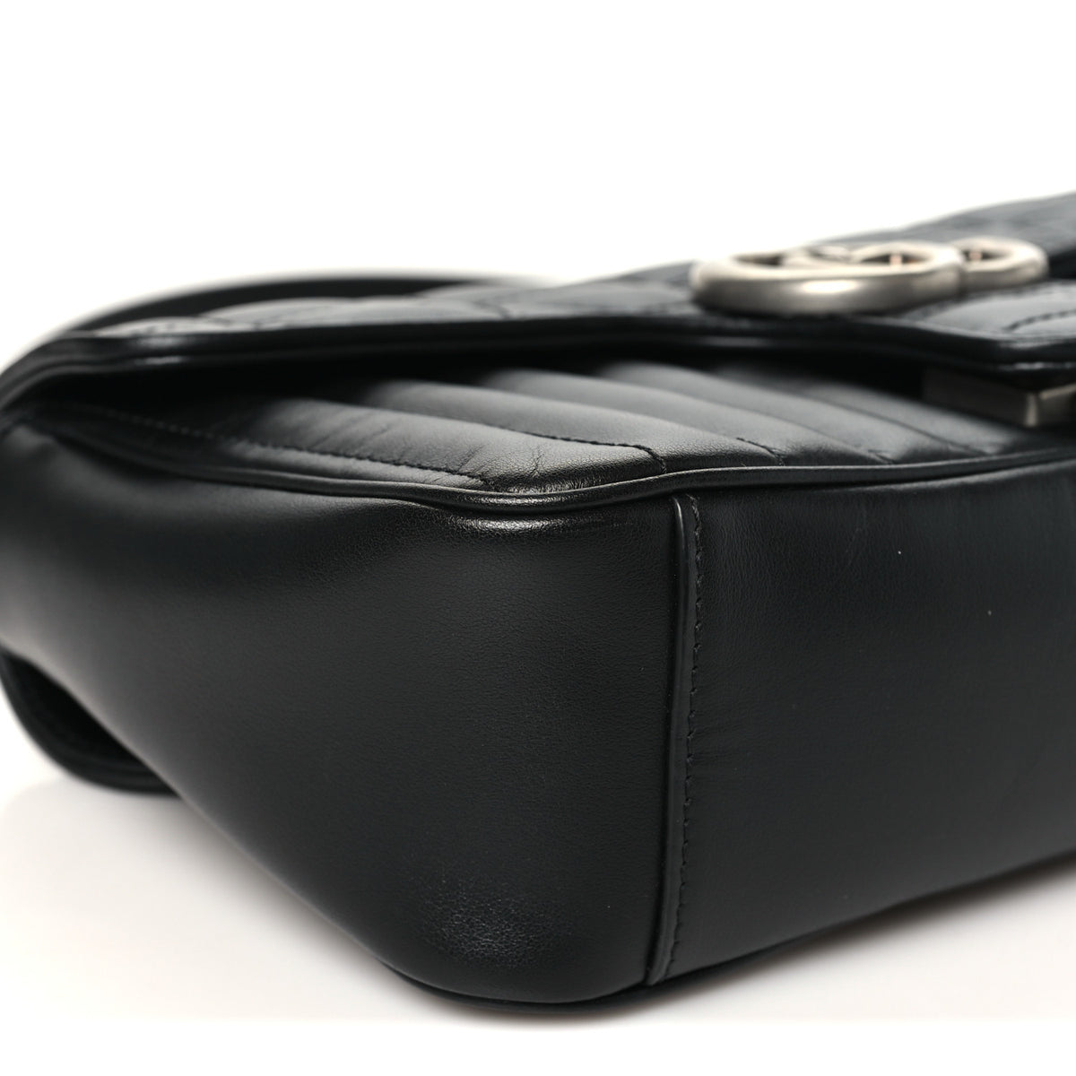 Calfskin Matelasse Aria Small GG Marmont Shoulder Bag Black