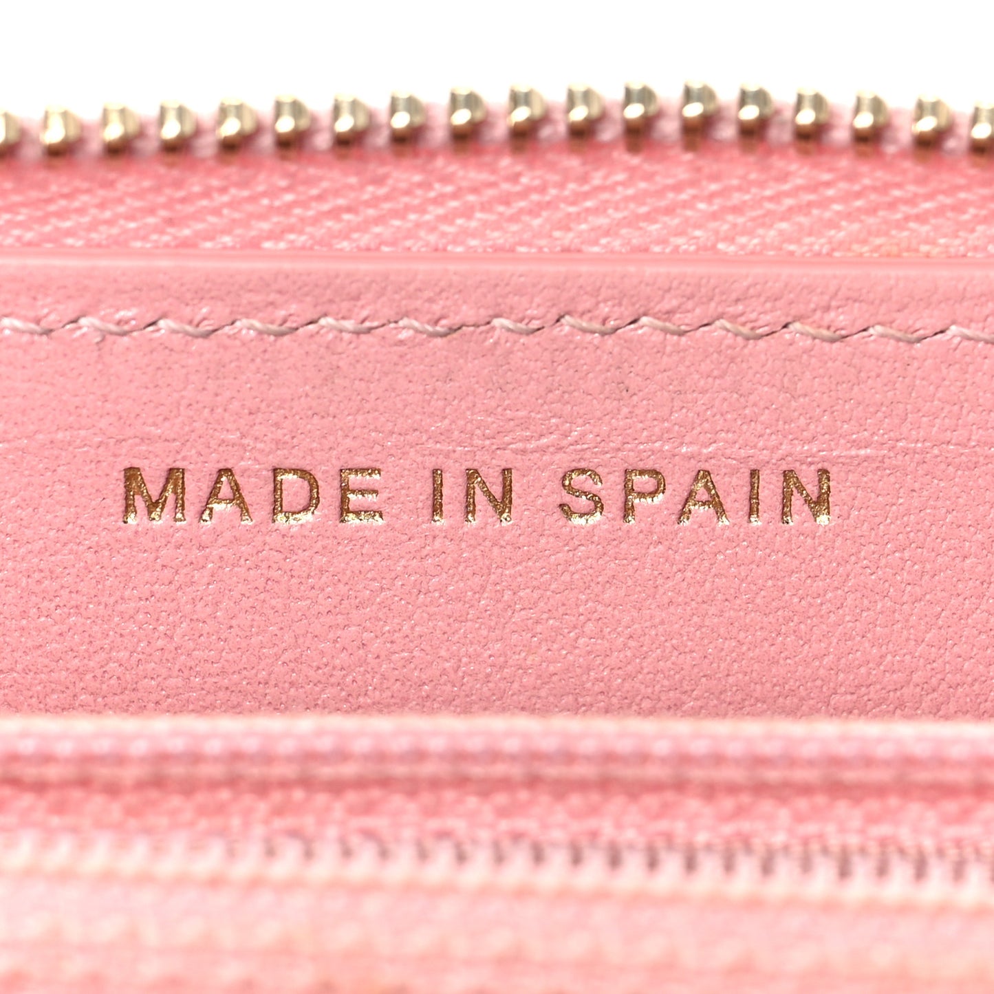 Iridescent Caviar Quilted Medium Zip Around Wallet Pink