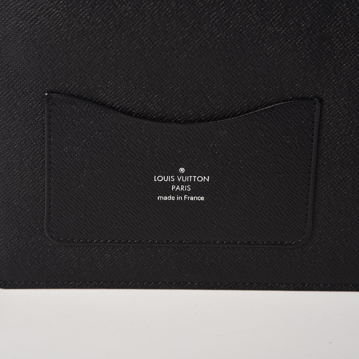 Louis Vuitton Taiga Cover Bloc A4 Agenda Black 6 of 9