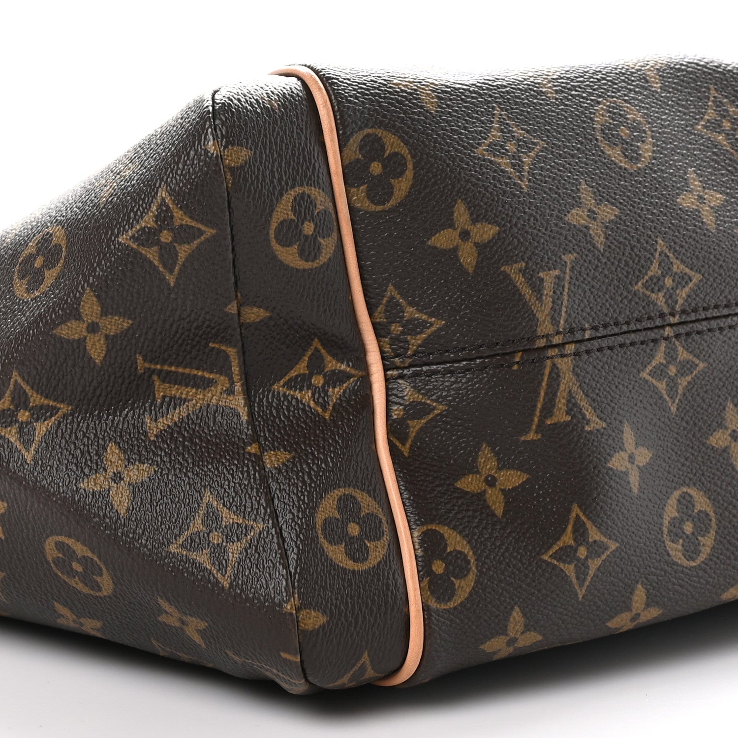Louis Vuitton Monogram Totally MM 8 of 8