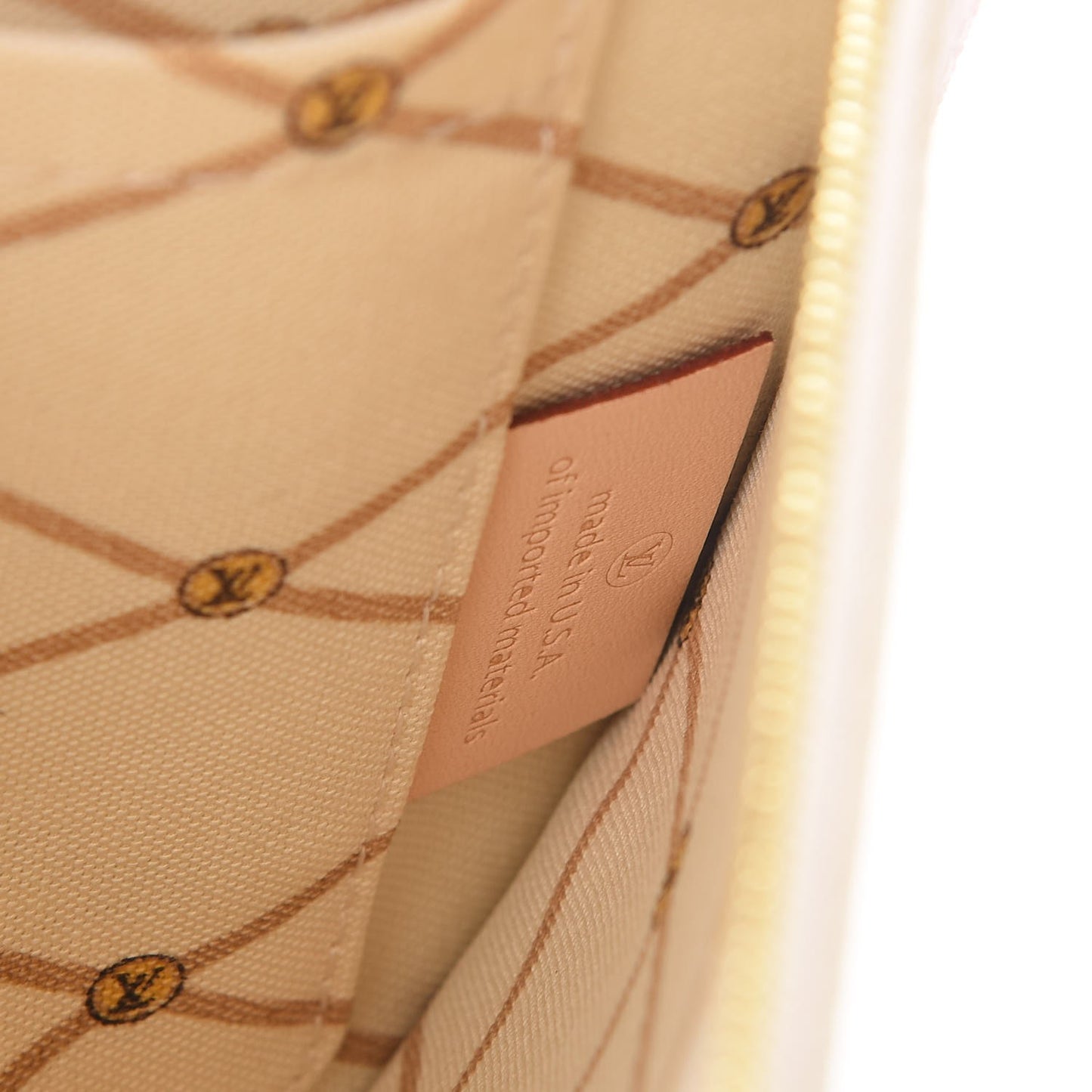 Damier Azur Summer Trunks MM GM Pochette