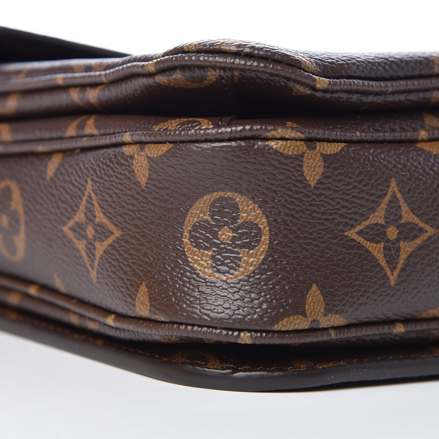 Louis Vuitton Monogram Pochette Metis 7 of 9